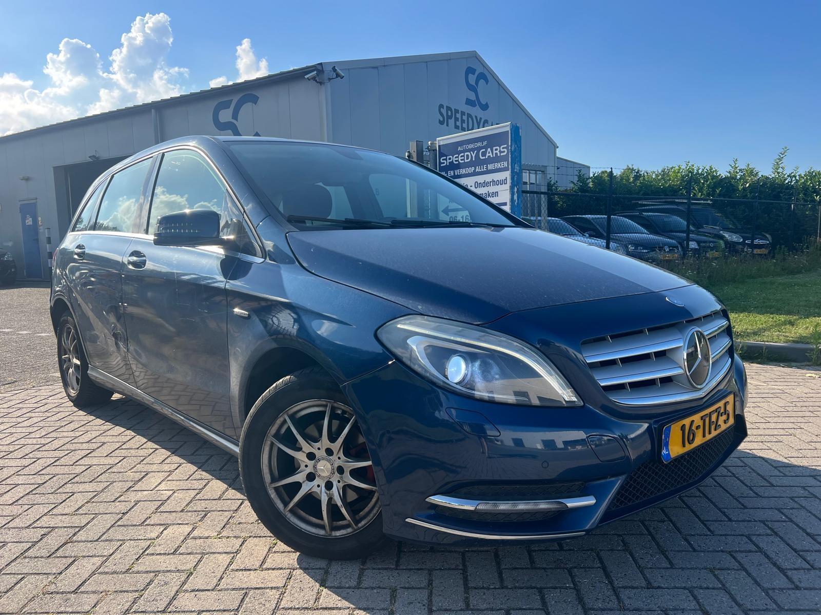 Mercedes-Benz B 180 CDI 180 CDI Ambition Navi Cruise 2012 - voorkant