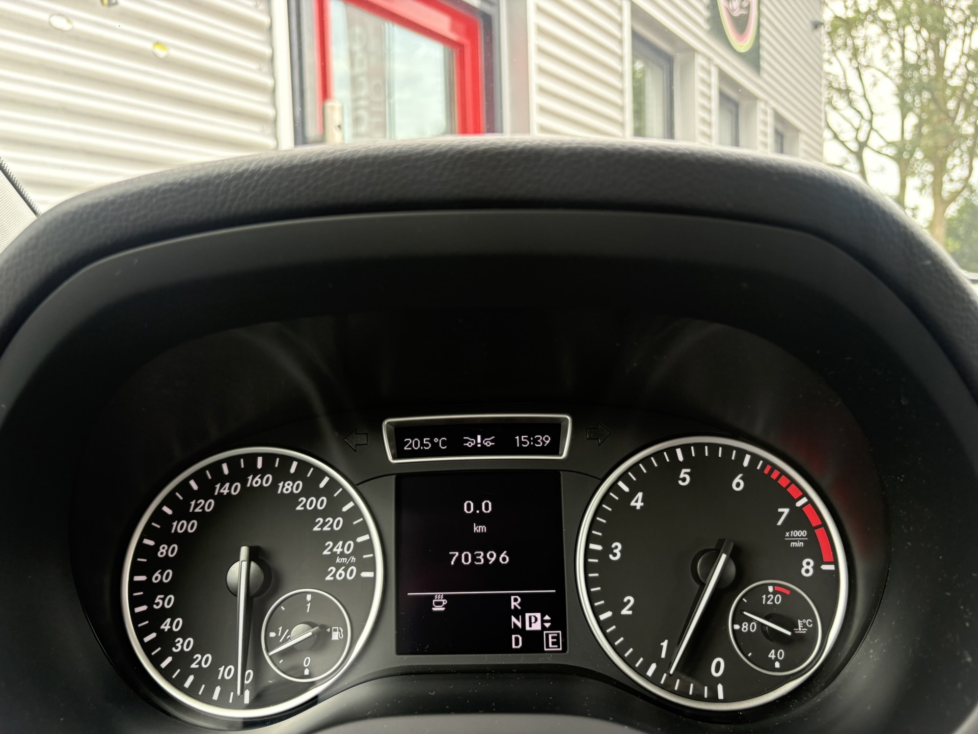 Foto van Mercedes-Benz B 180