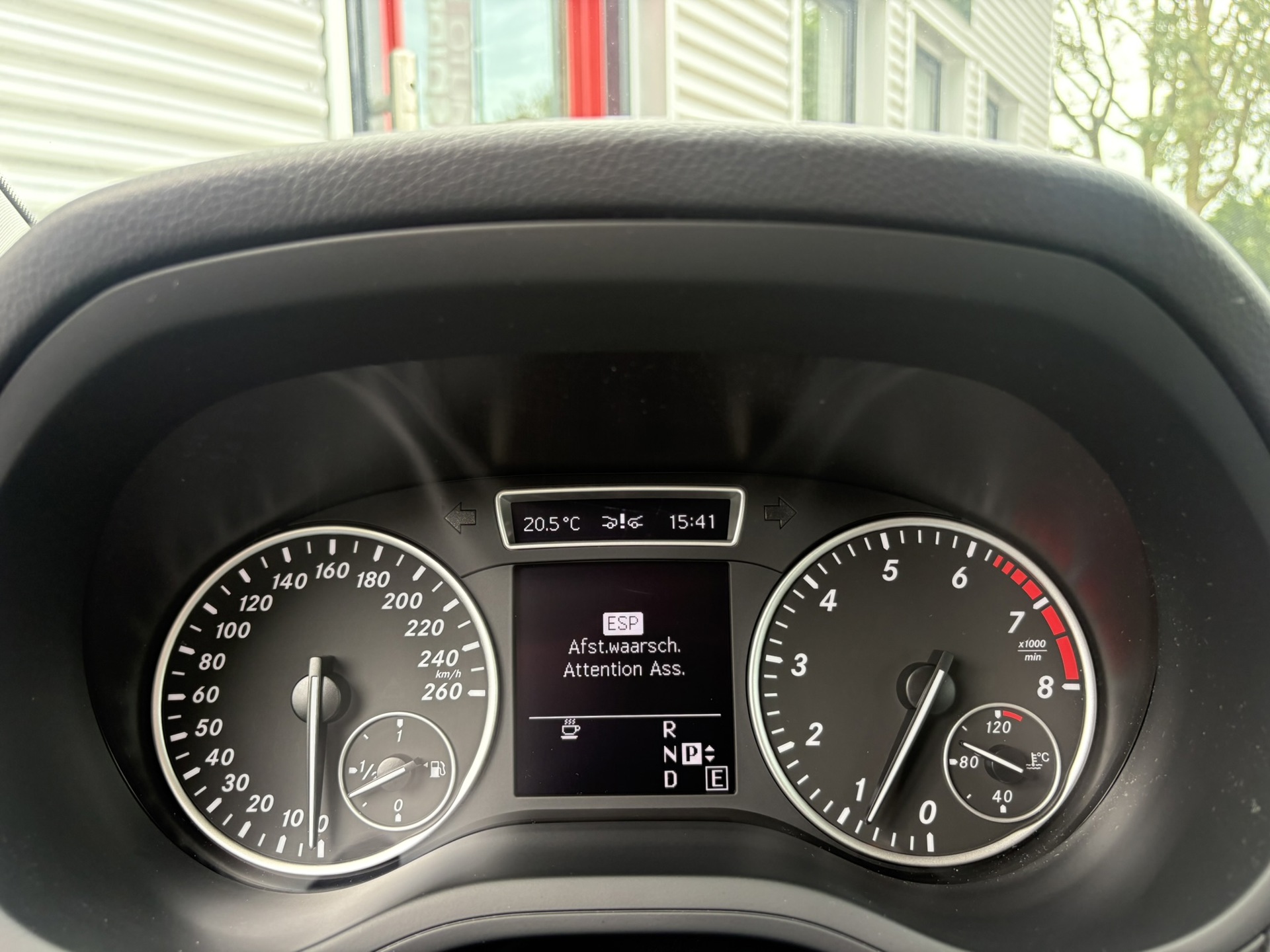 Foto van Mercedes-Benz B 180
