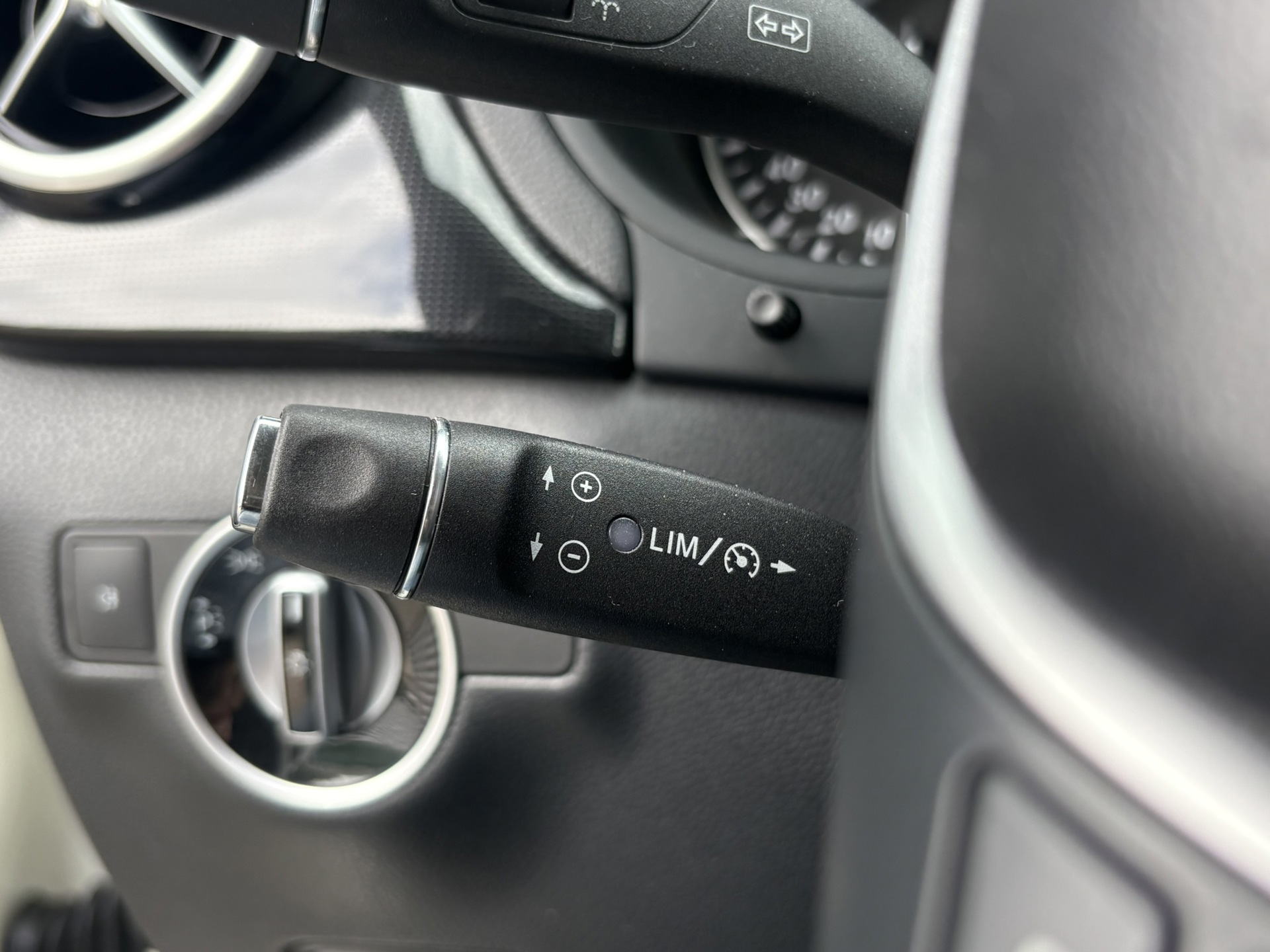 Foto van Mercedes-Benz B 180