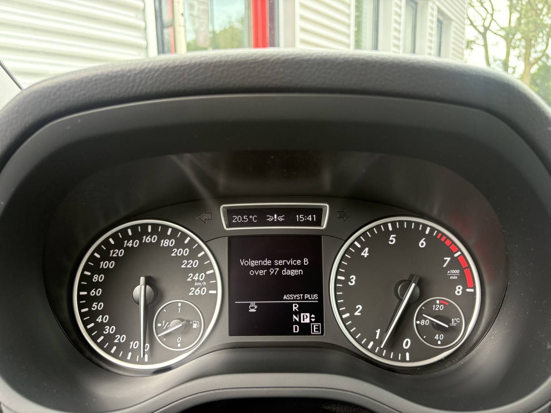 Foto van Mercedes-Benz B 180