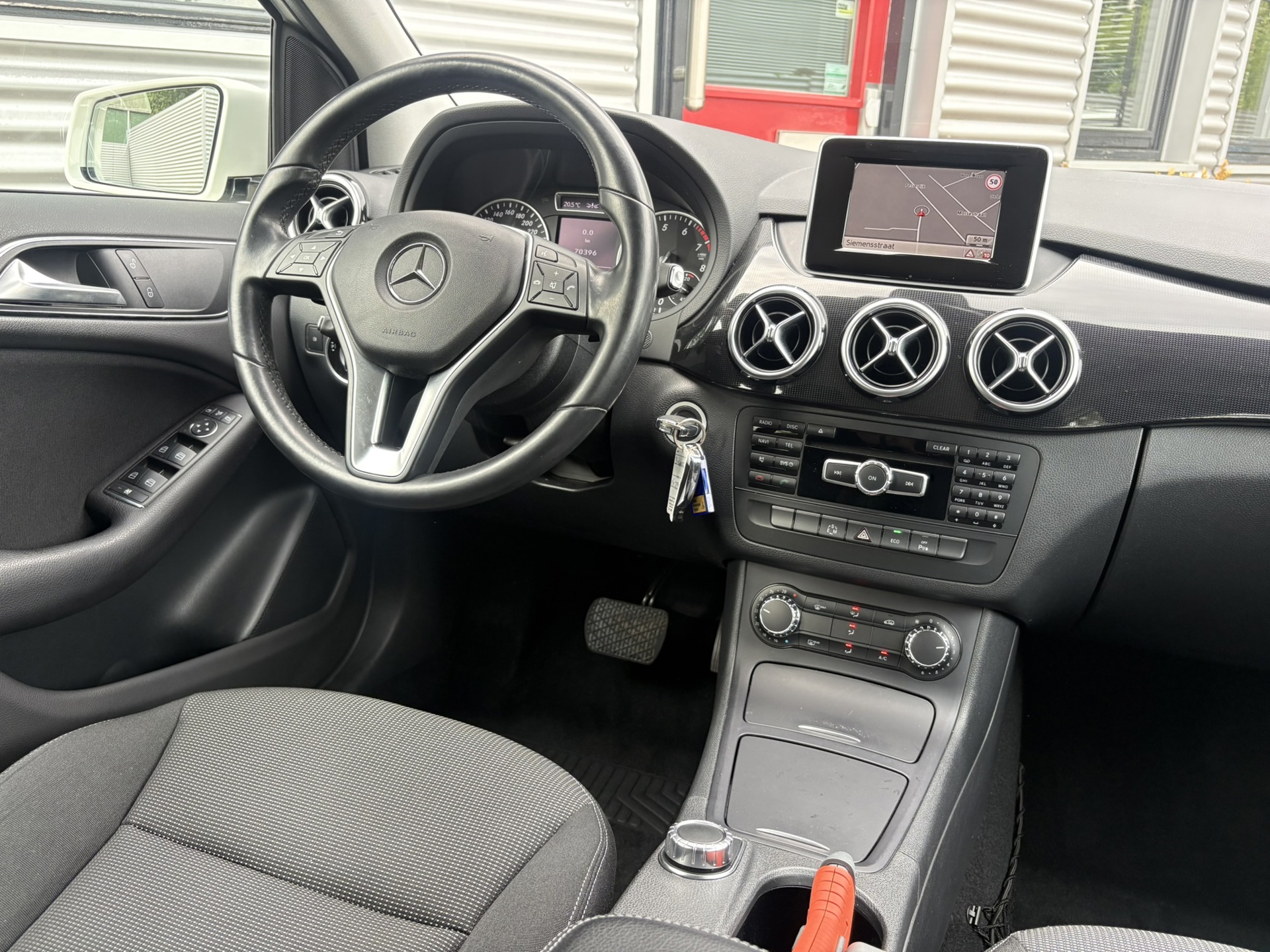 Foto van Mercedes-Benz B 180