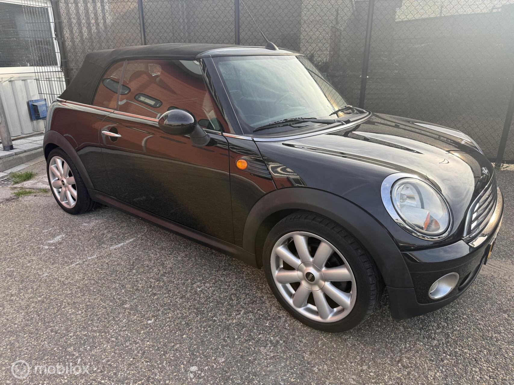 Foto van Mini Cooper Cabrio