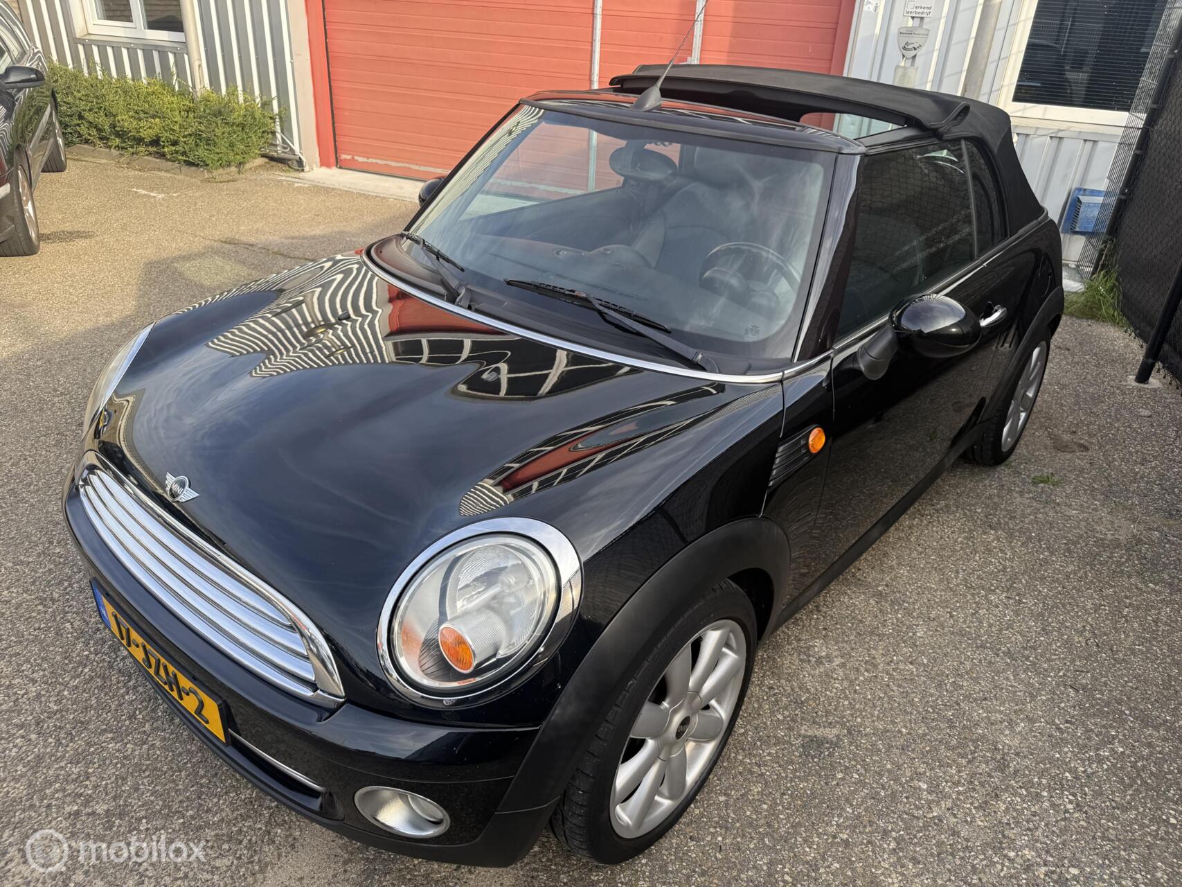 Foto van Mini Cooper Cabrio