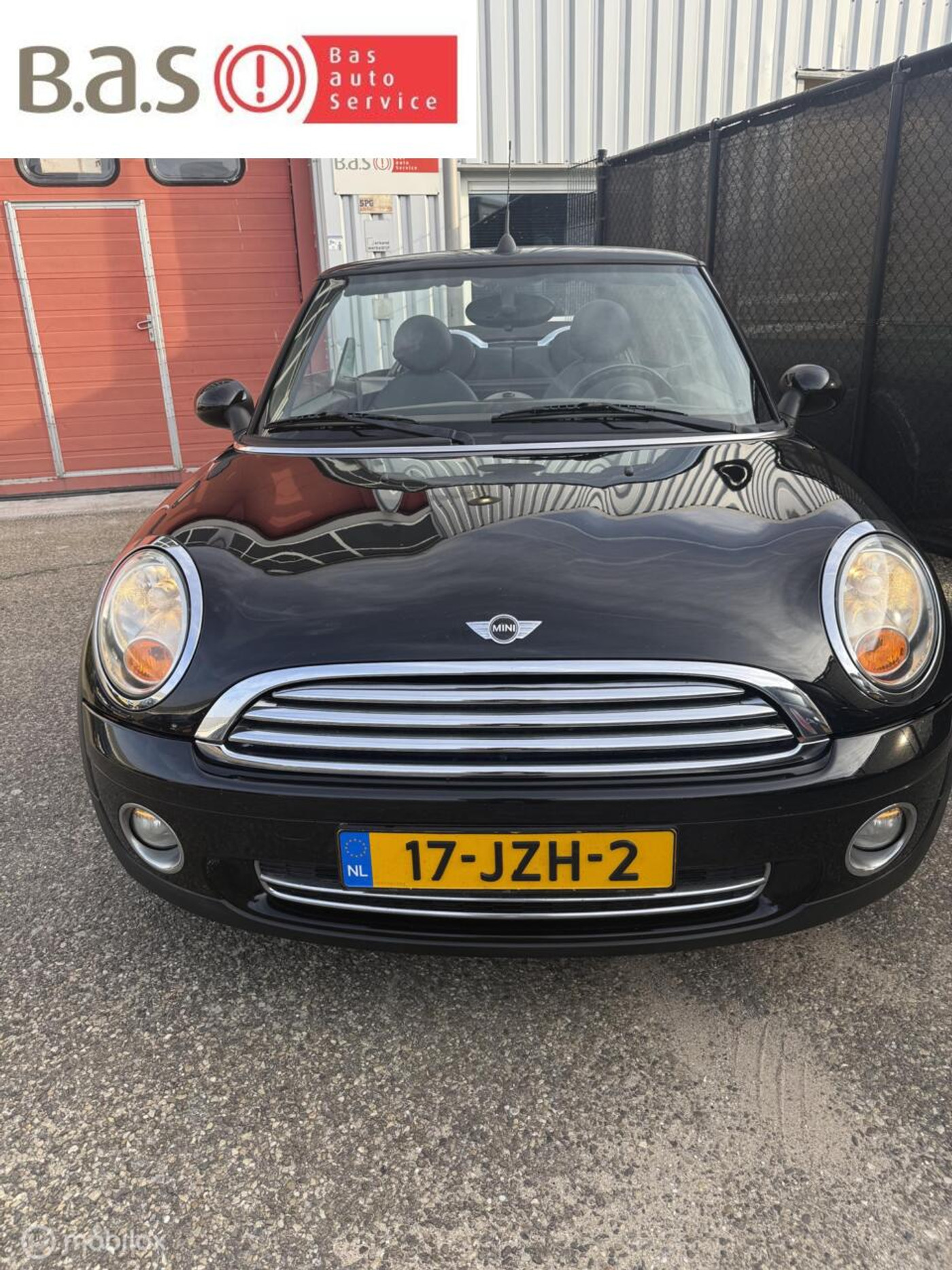 Mini Cooper Cabrio 1.6 Cooper 2009 - voorkant