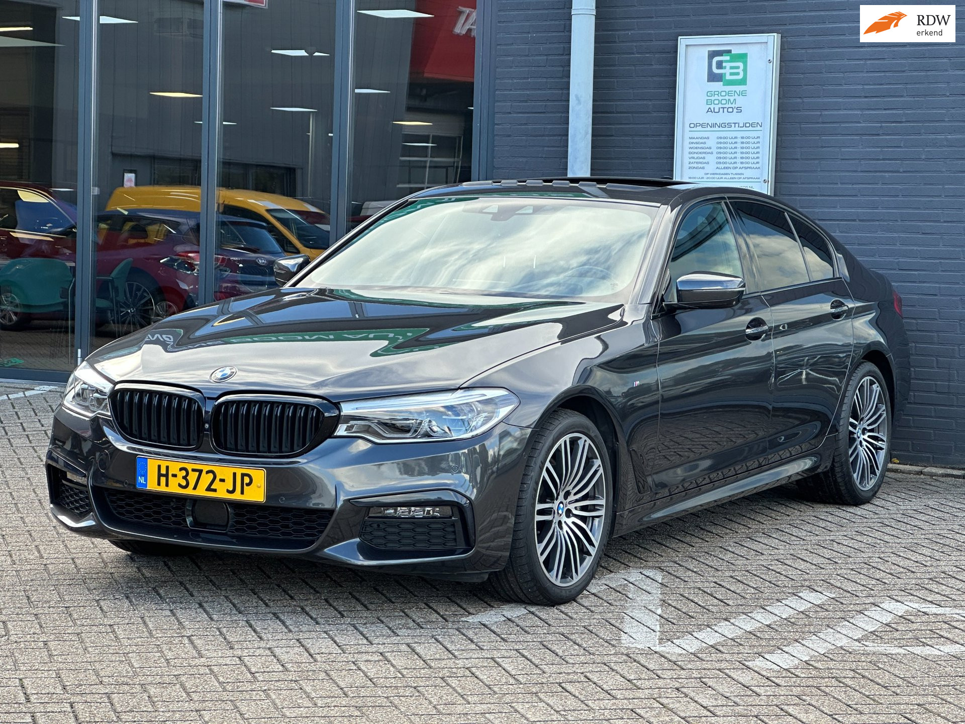BMW 530i 530i High Executive/PANO-DAK/LEDER/CAMERA/DEALERONDERHOUDEN!! 2019 - voorkant