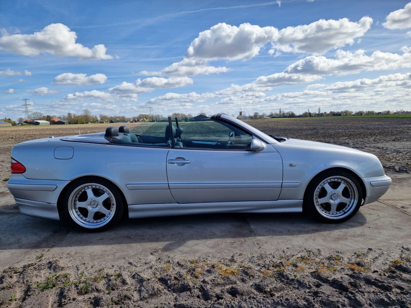 Foto van Mercedes-Benz CLK 320