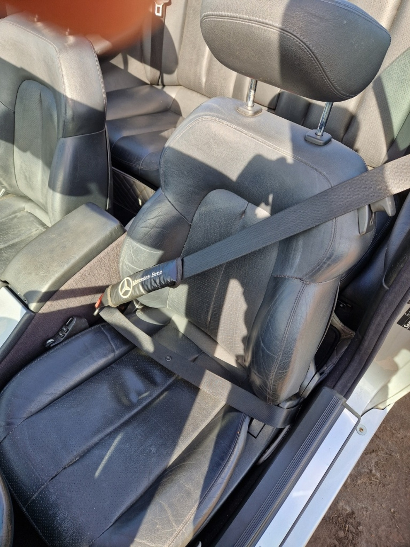 Foto van Mercedes-Benz CLK 320