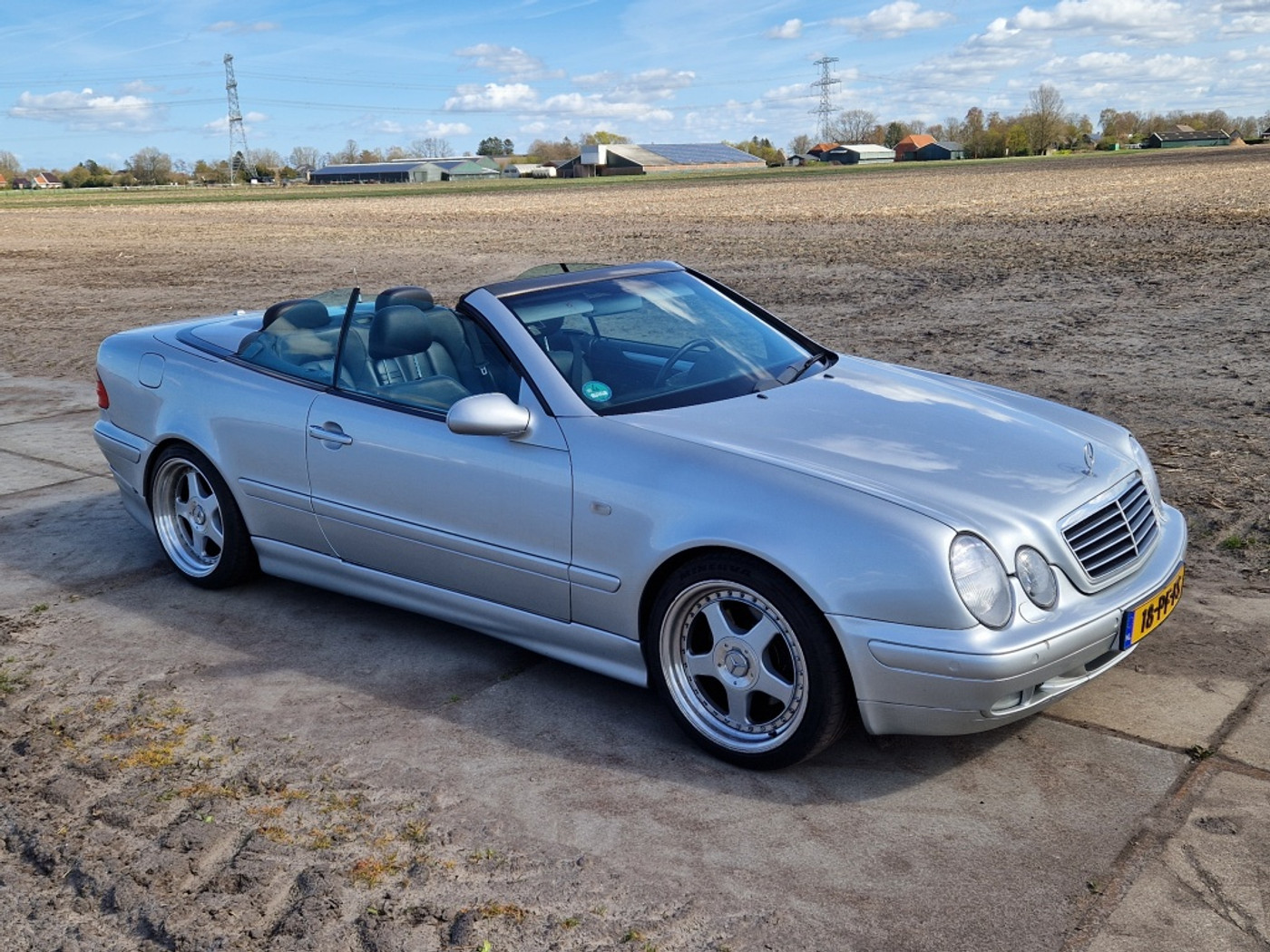 Mercedes-Benz CLK 320 320 Elegance 1999 - voorkant