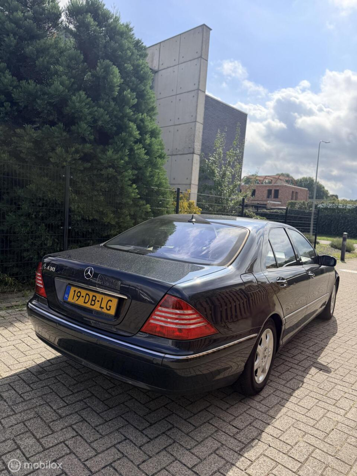 Foto van Mercedes-Benz S 430