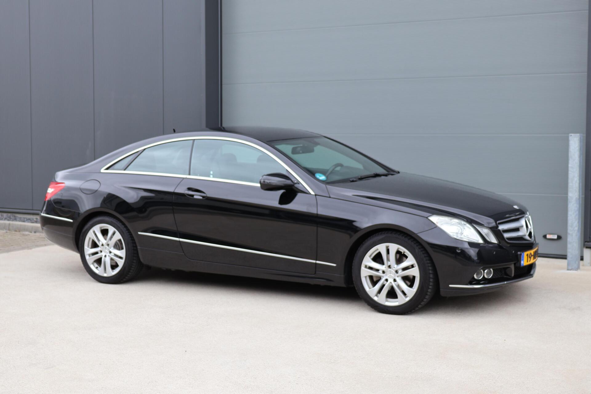 Foto van Mercedes-Benz E 250 Cgi