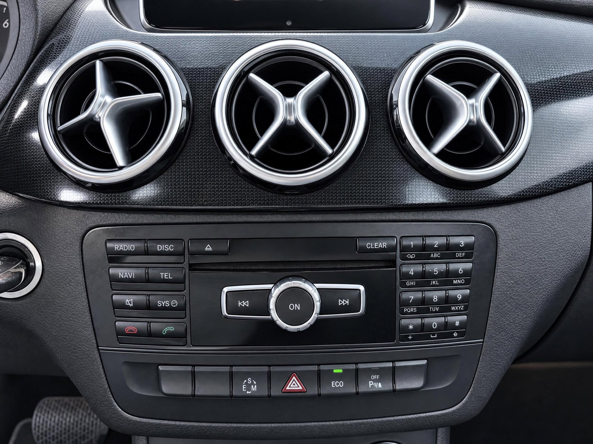 Foto van Mercedes-Benz B 180