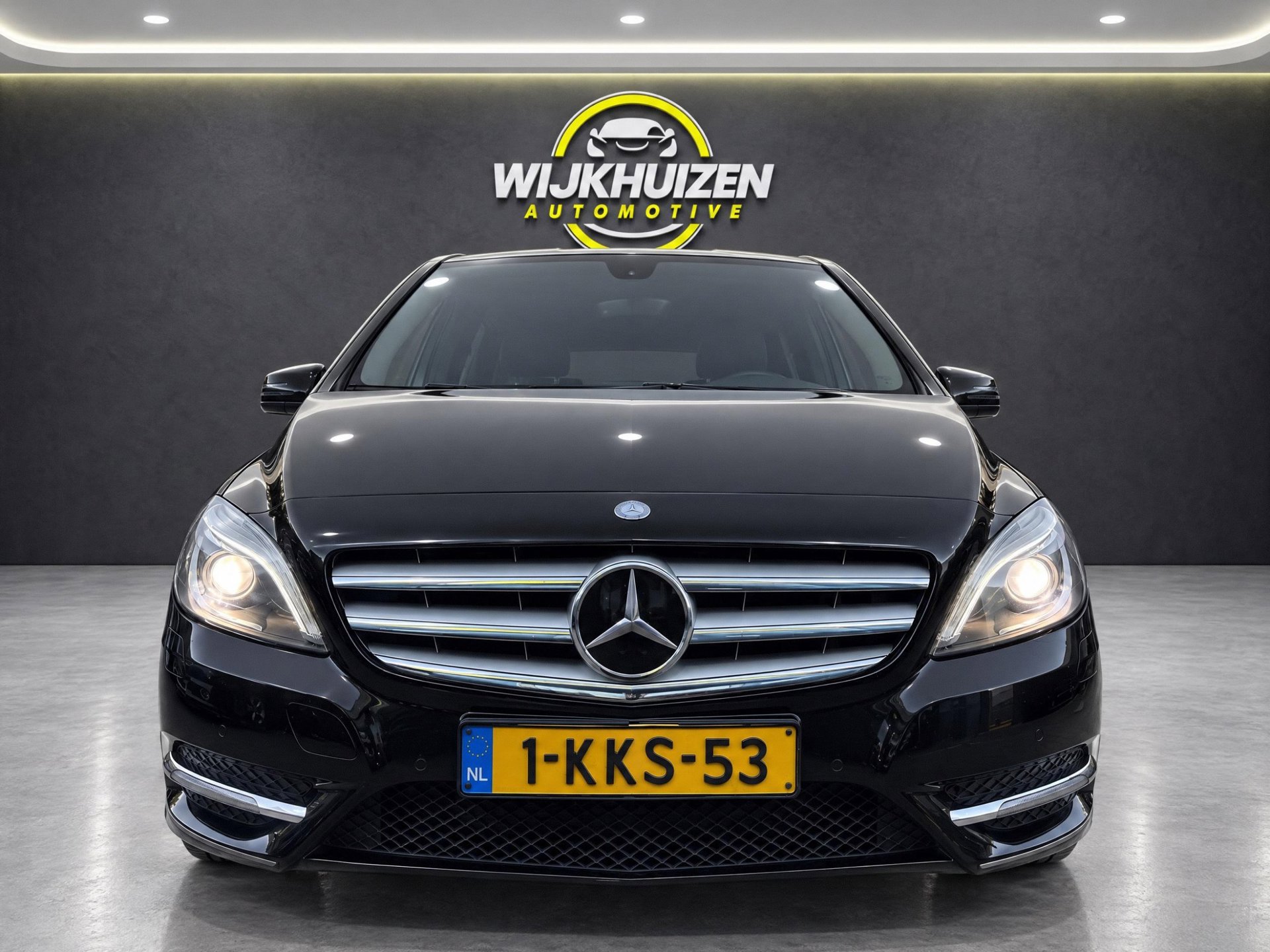 Foto van Mercedes-Benz B 180