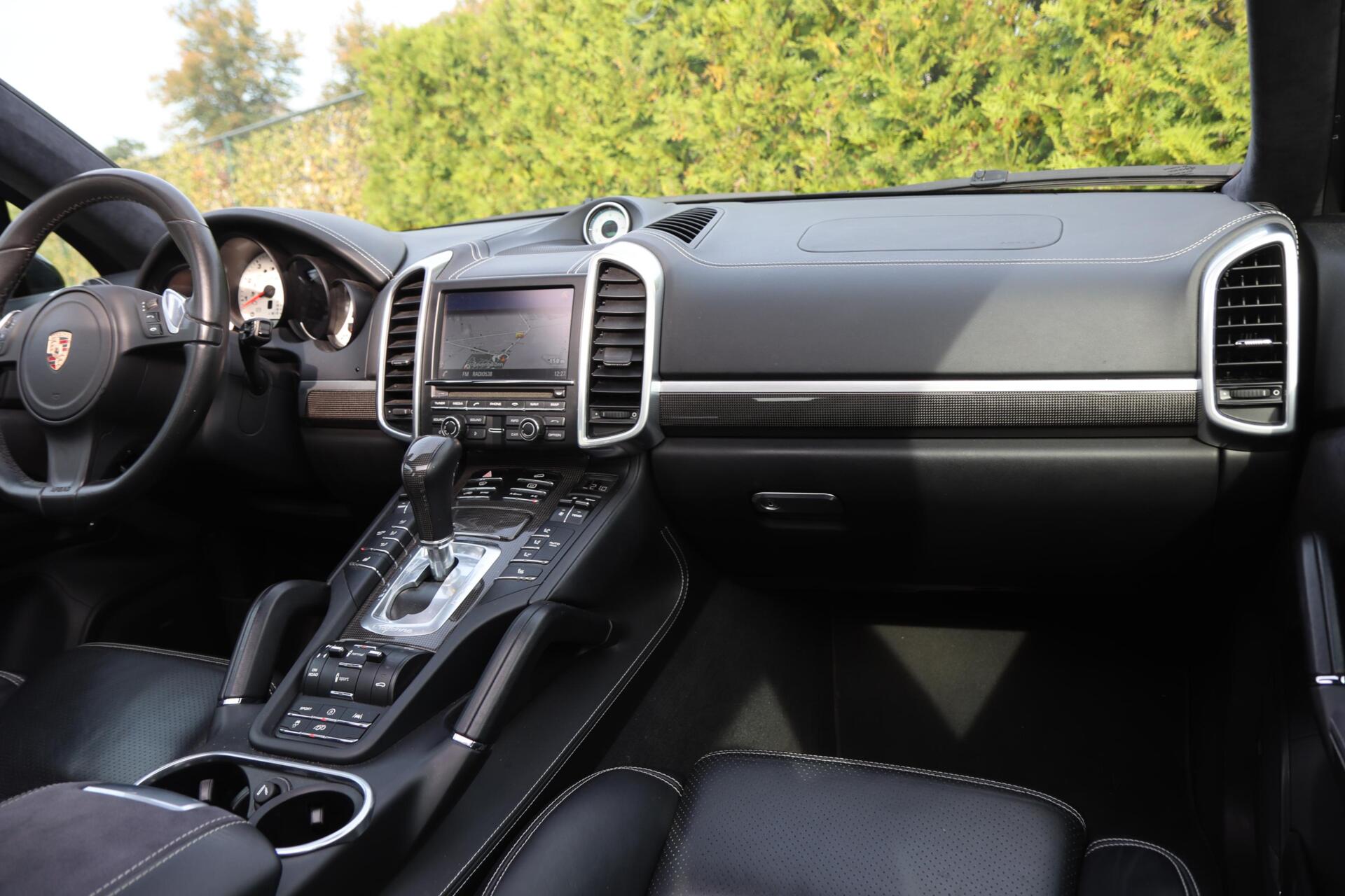 Foto van Porsche Cayenne GTS