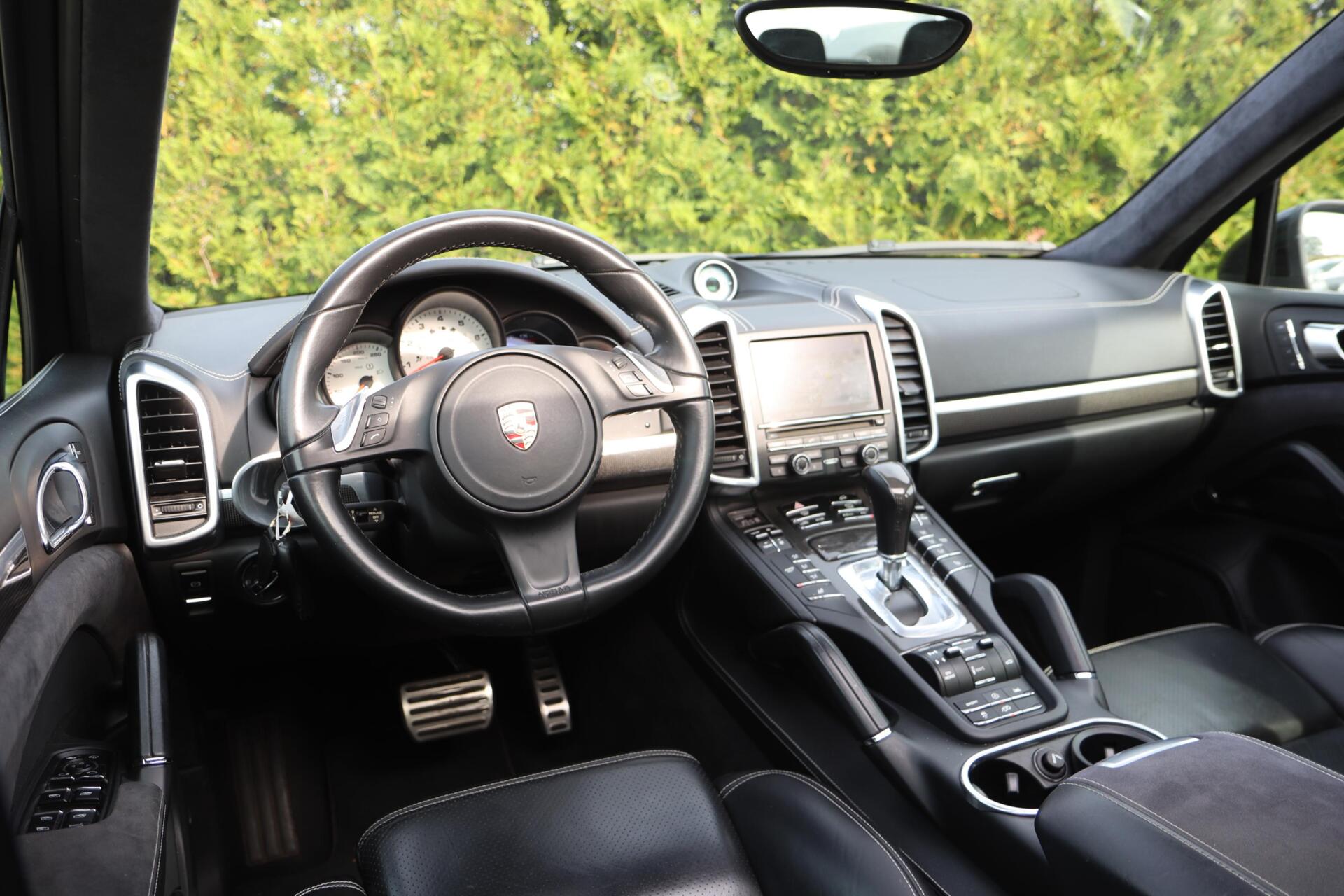 Foto van Porsche Cayenne GTS