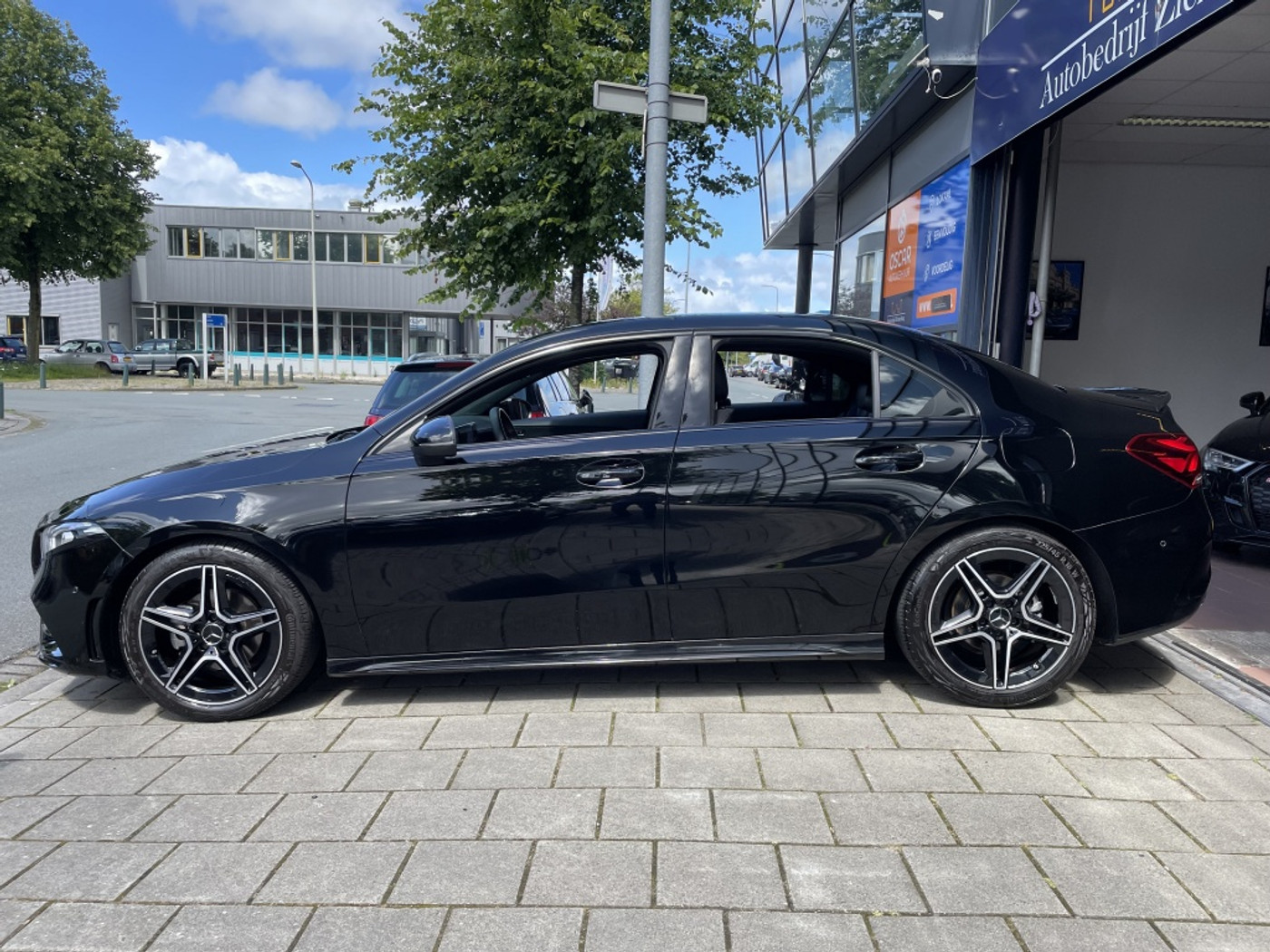 Foto van Mercedes-Benz A 180