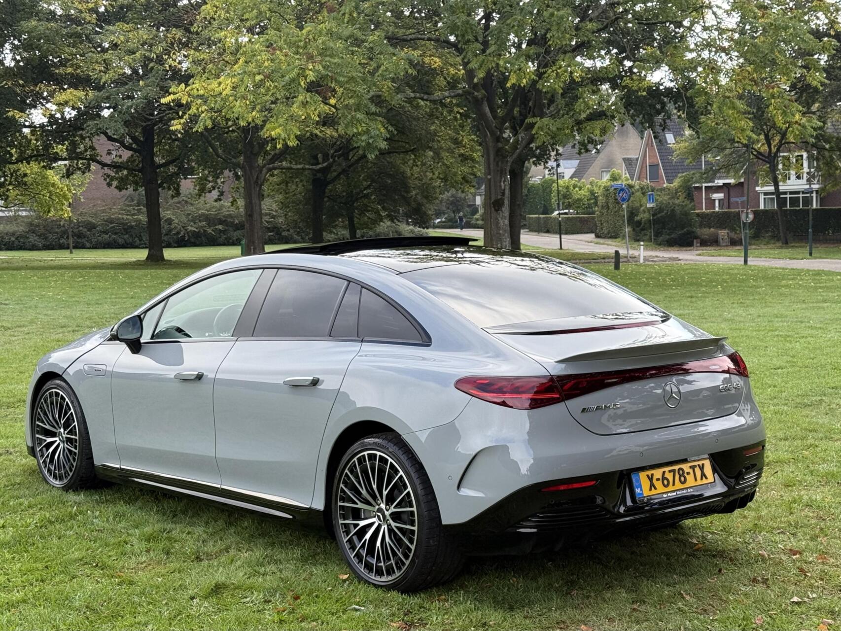 Foto van Mercedes-Benz AMG Eqe 43 4Matic