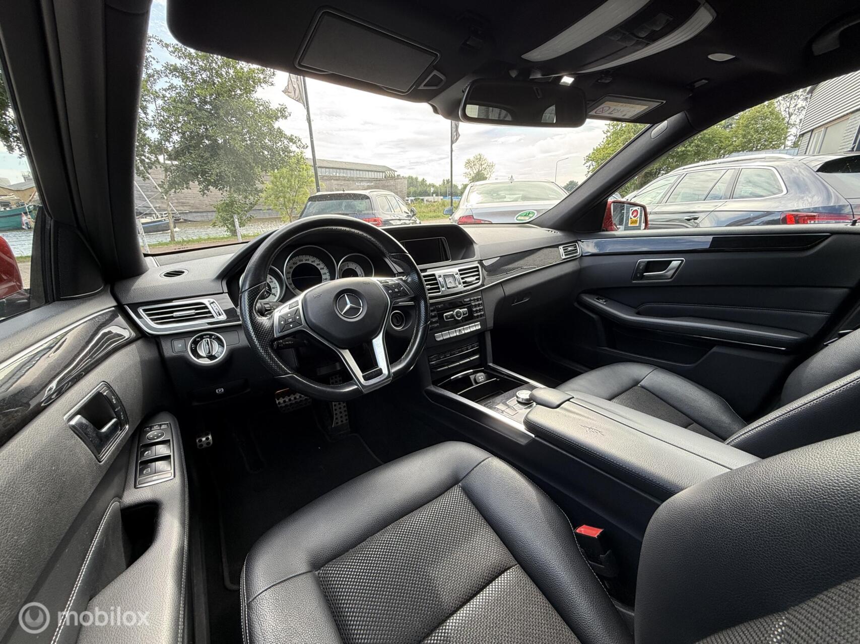 Foto van Mercedes-Benz E 220 Bluetec