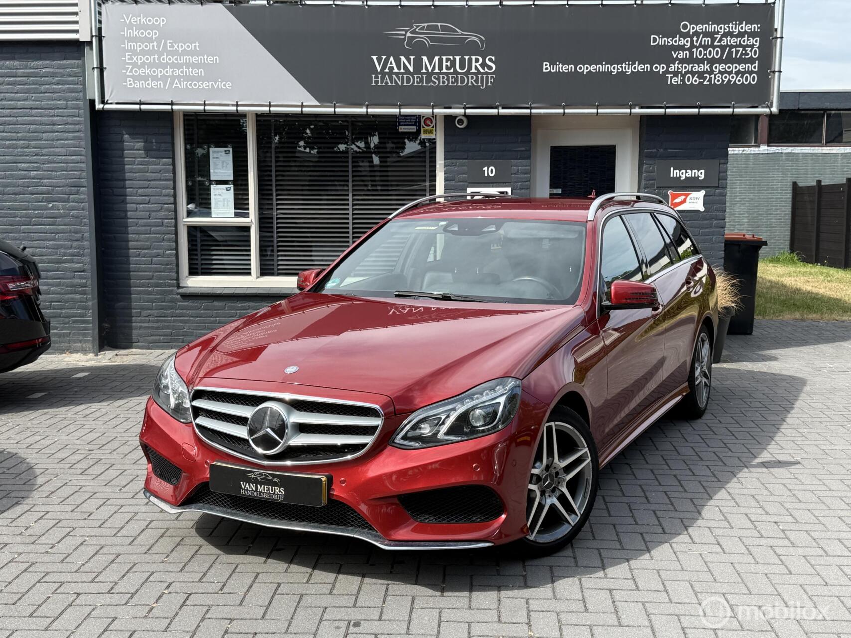 Mercedes-Benz E 220 Bluetec 220 BlueTEC Ambition Avantgarde, trekhaak, navigatie, cruise, apk 02-2027 2015 - voorkant