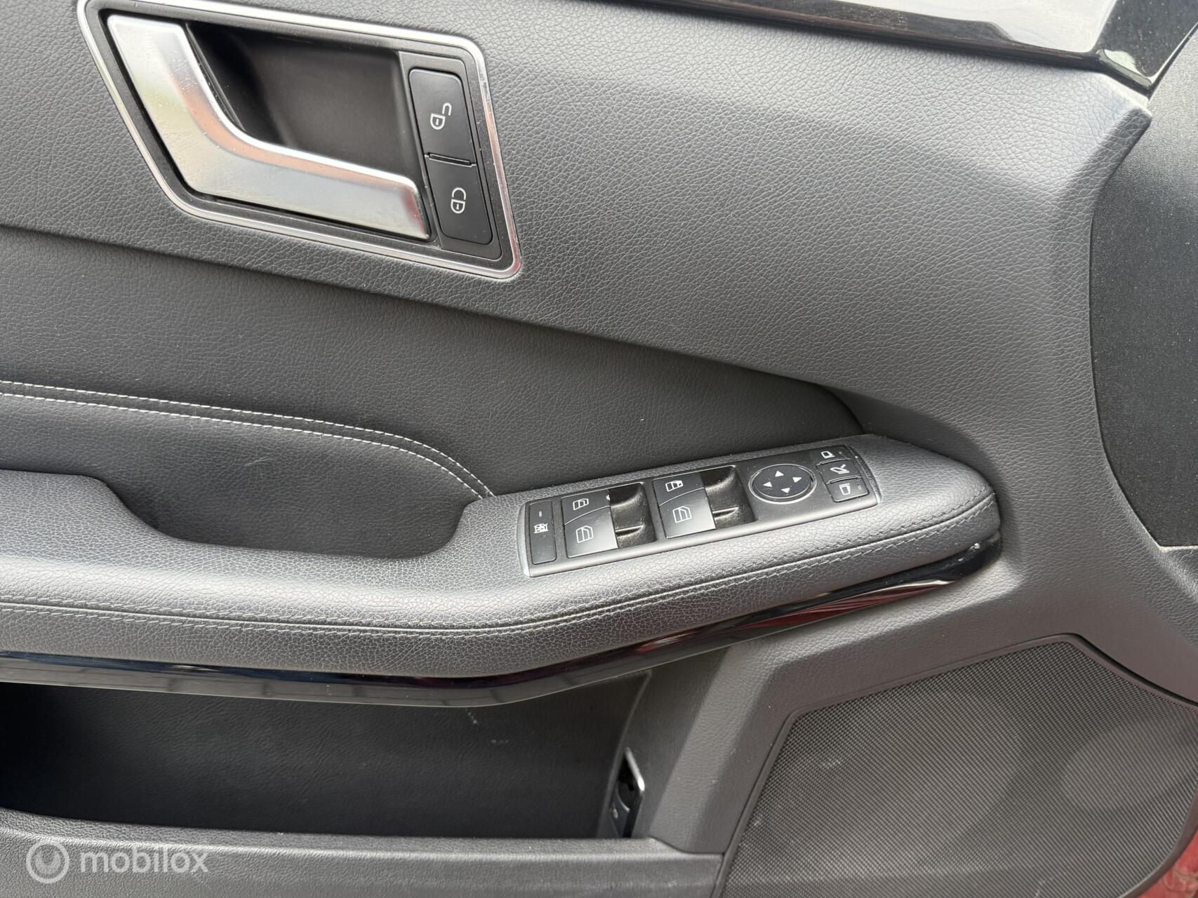 Foto van Mercedes-Benz E 220 Bluetec