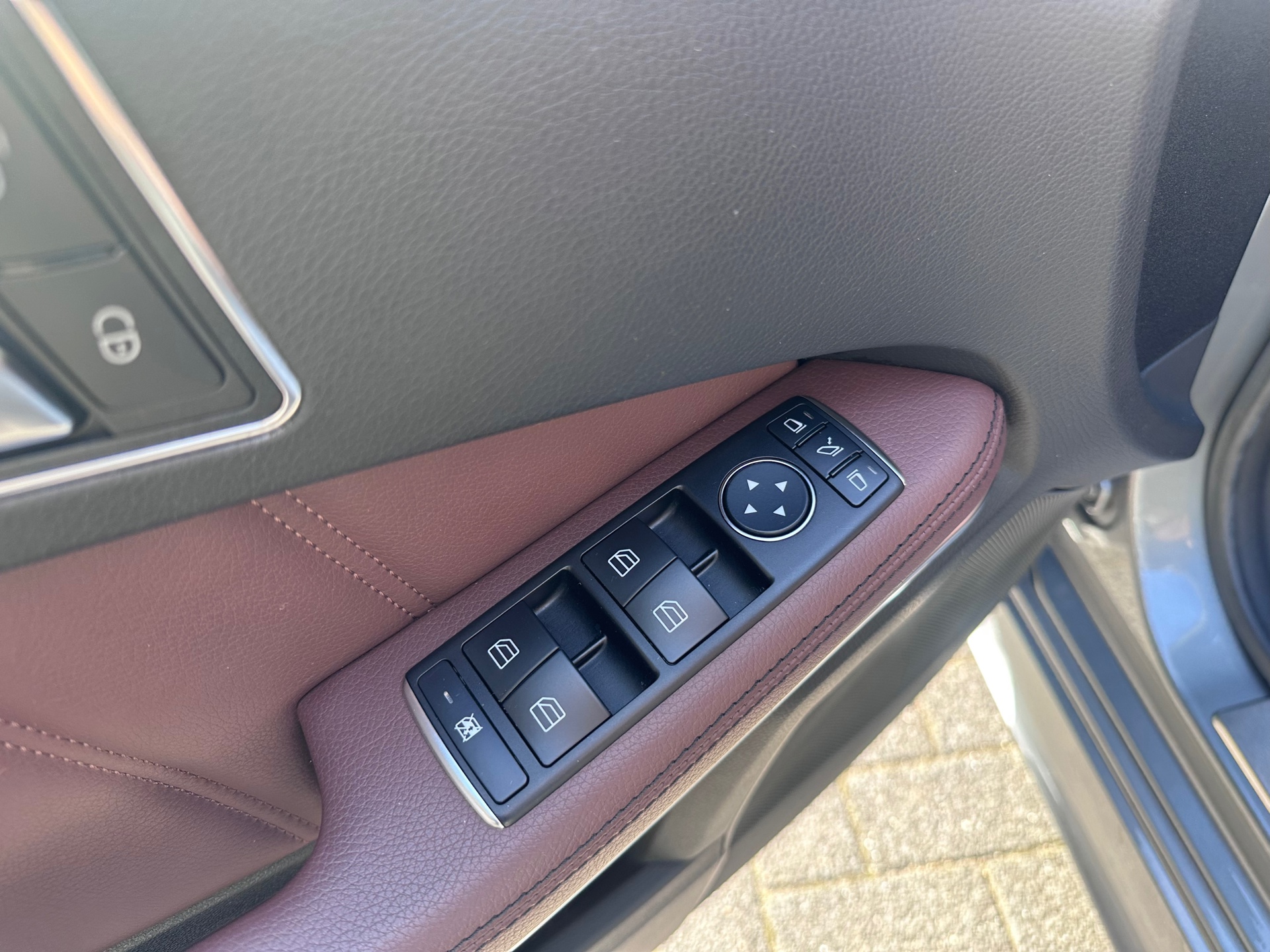 Foto van Mercedes-Benz E 200