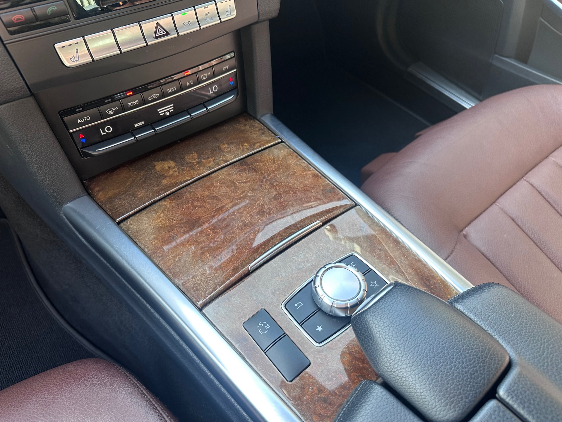 Foto van Mercedes-Benz E 200