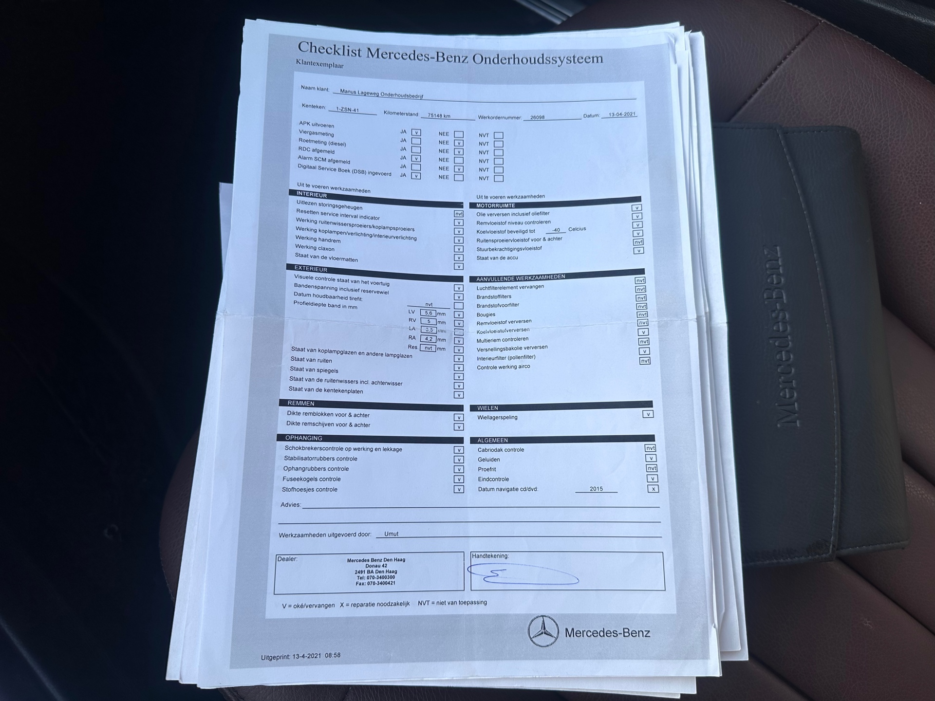Foto van Mercedes-Benz E 200
