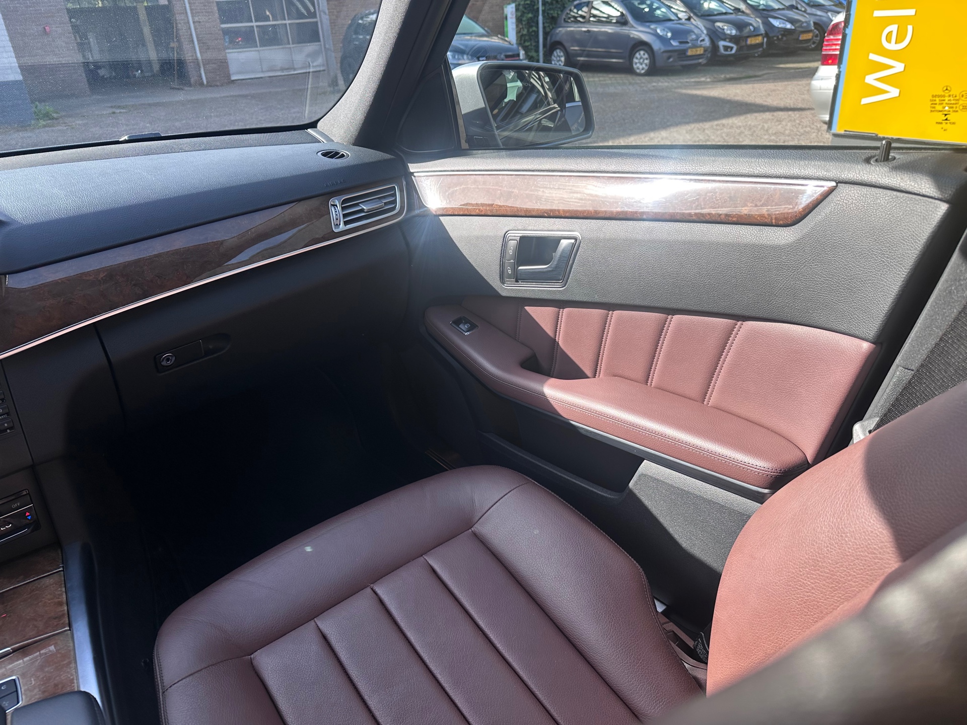 Foto van Mercedes-Benz E 200
