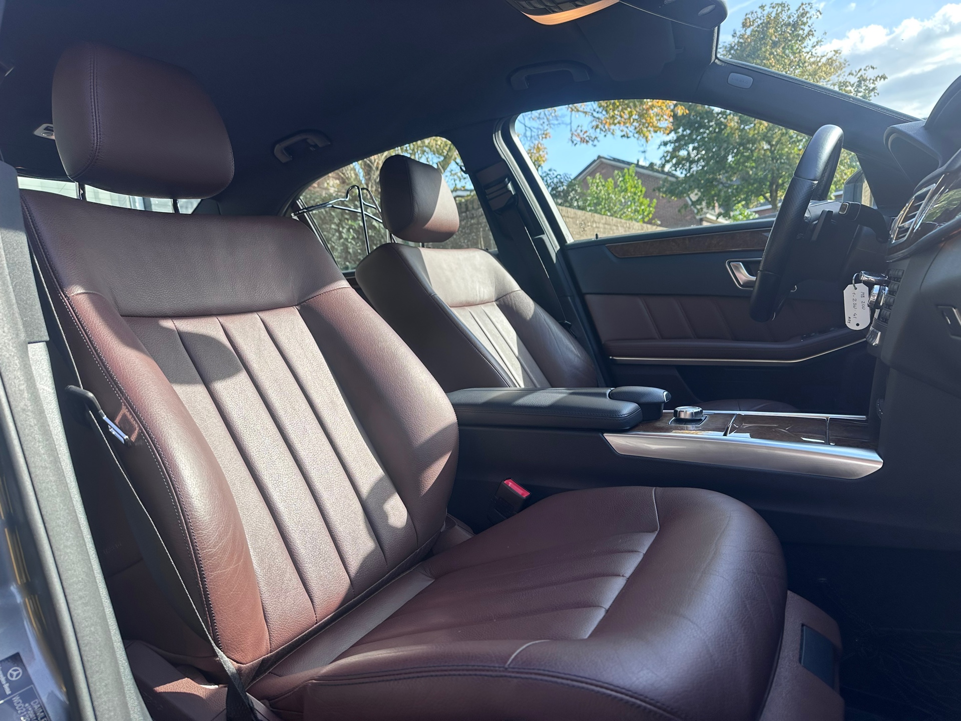 Foto van Mercedes-Benz E 200