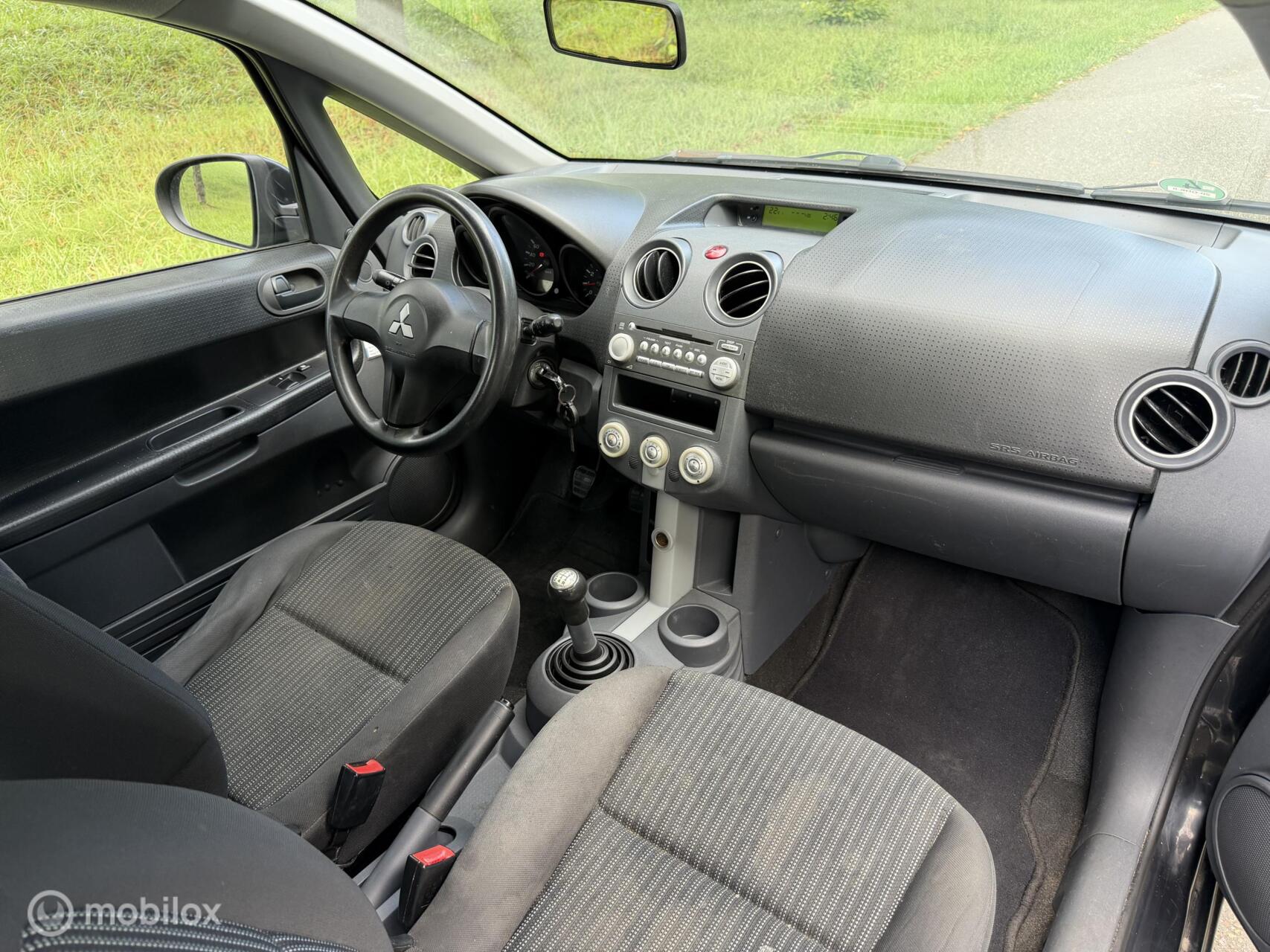 Foto van Mitsubishi Mitsubishi Colt