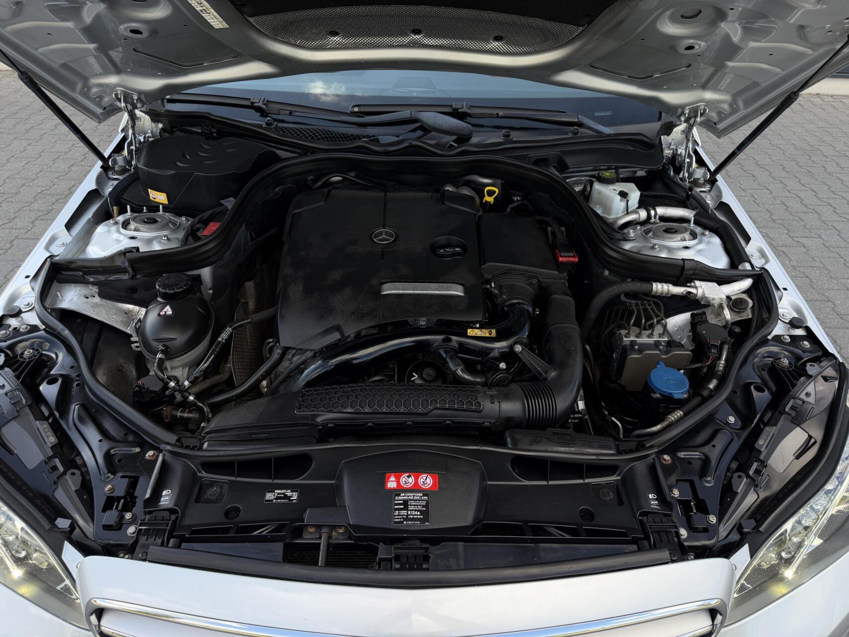 Foto van Mercedes-Benz E 200