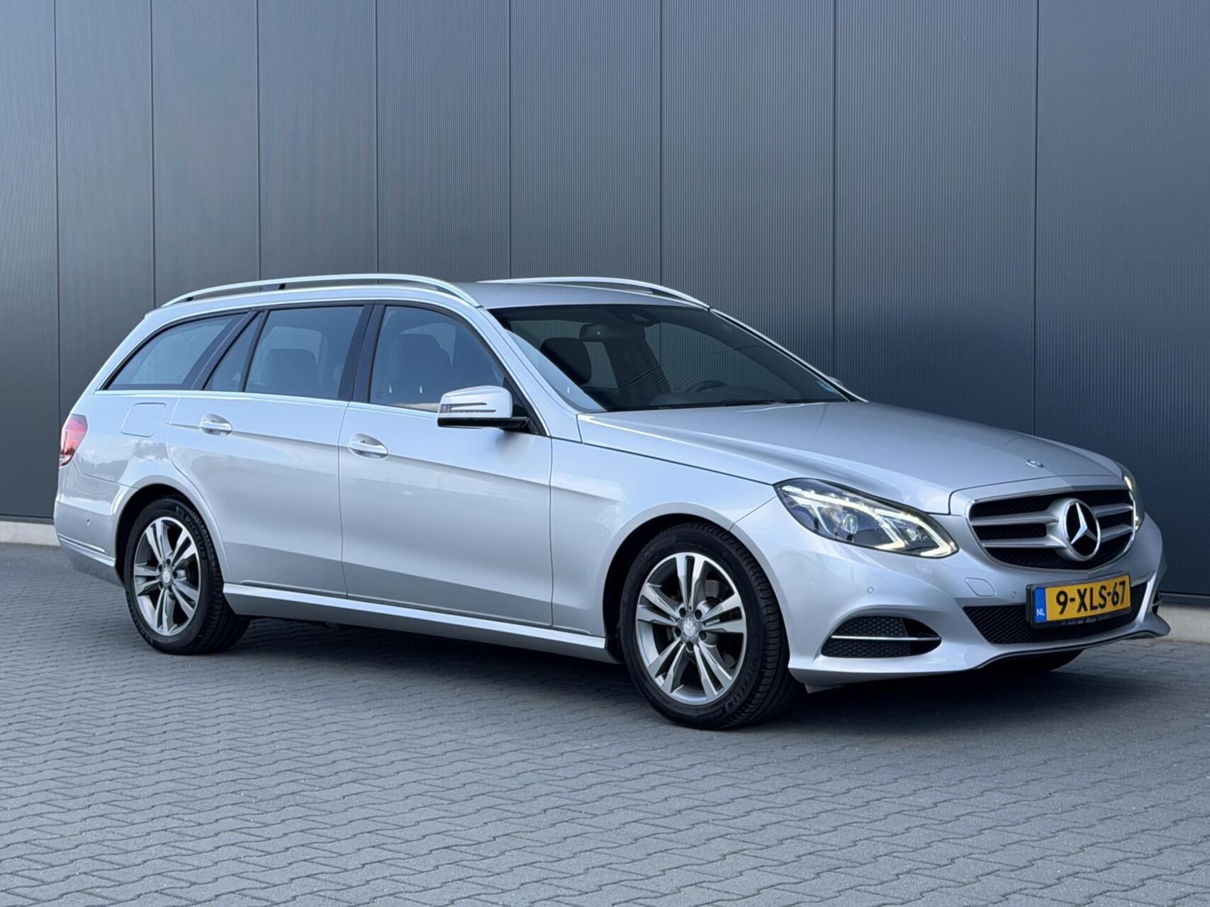 Foto van Mercedes-Benz E 200