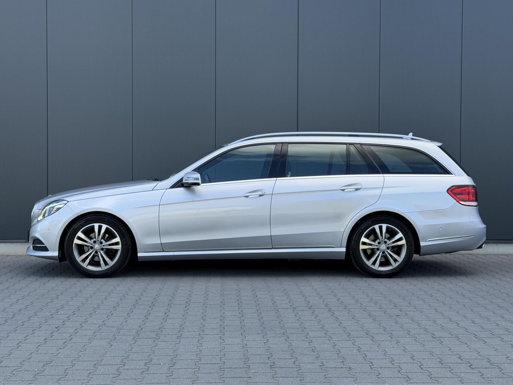 Foto van Mercedes-Benz E 200