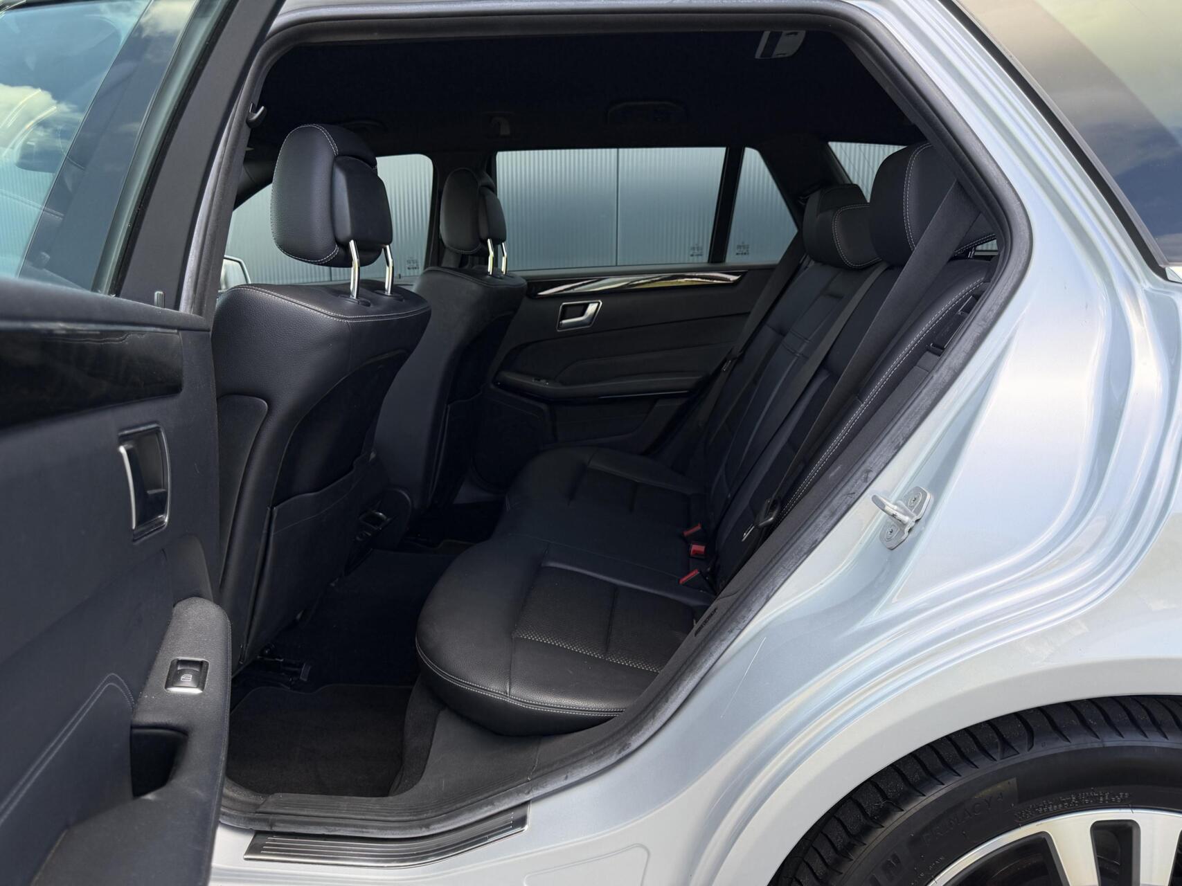 Foto van Mercedes-Benz E 200