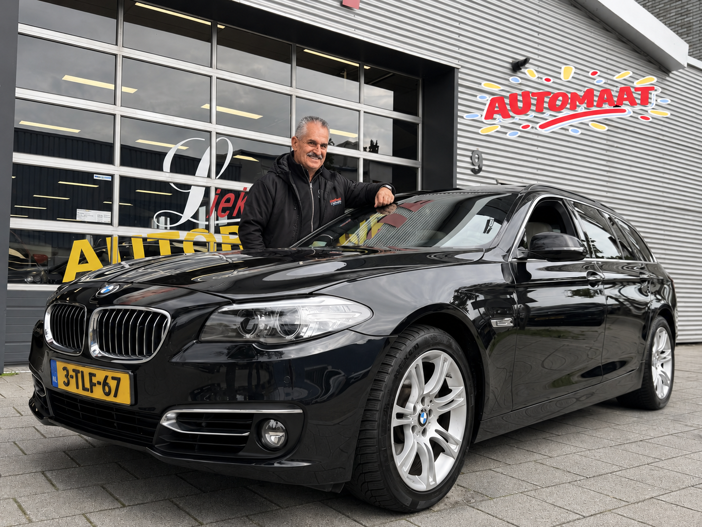 BMW 520i 520i High Executive - AUTOMAAT I Panorama dak I Leer I Navigatie I Sport interieur I Airco I PDC I Luxury 2013 - voorkant