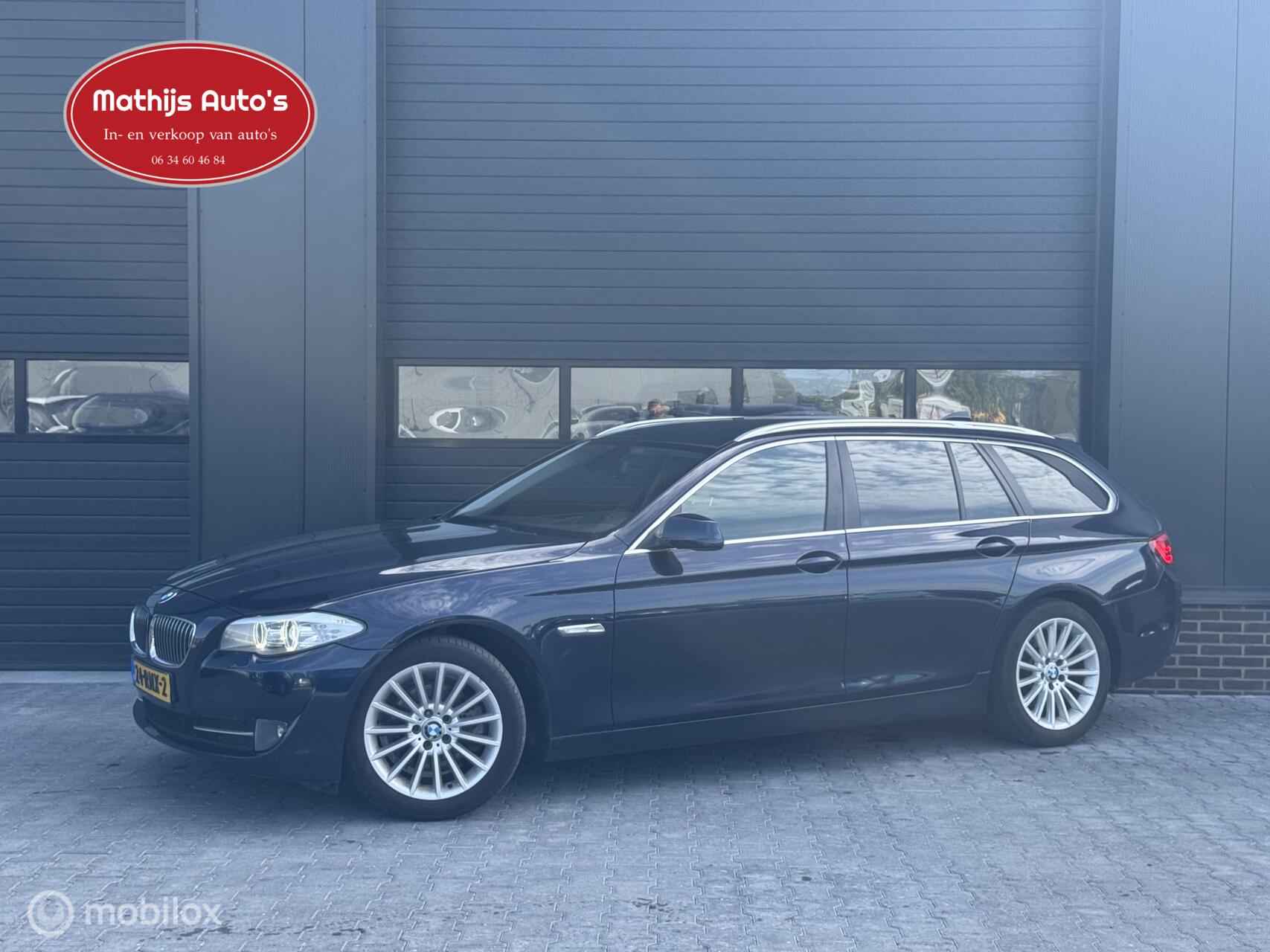 BMW 523i 523i High Executive 2011 - voorkant