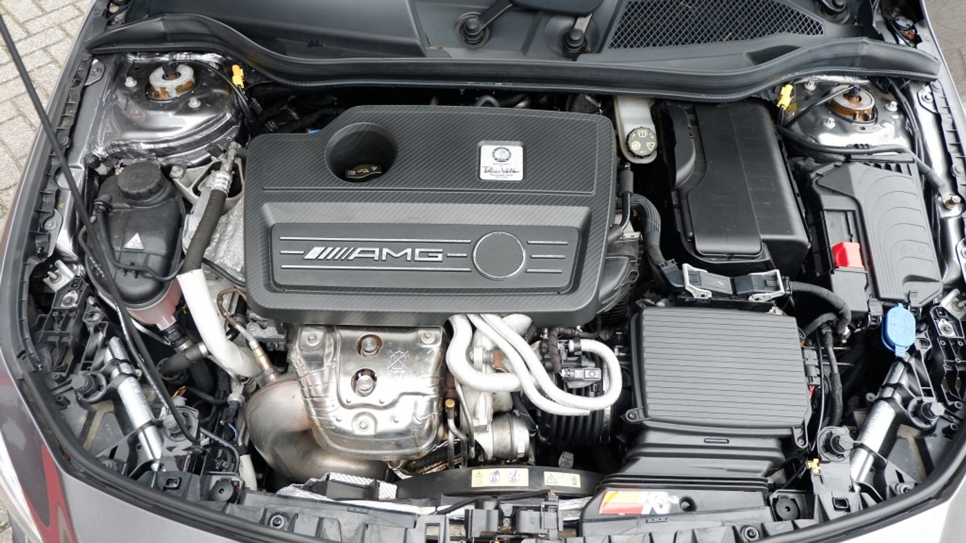 Foto van Mercedes-Benz AMG Cla 45