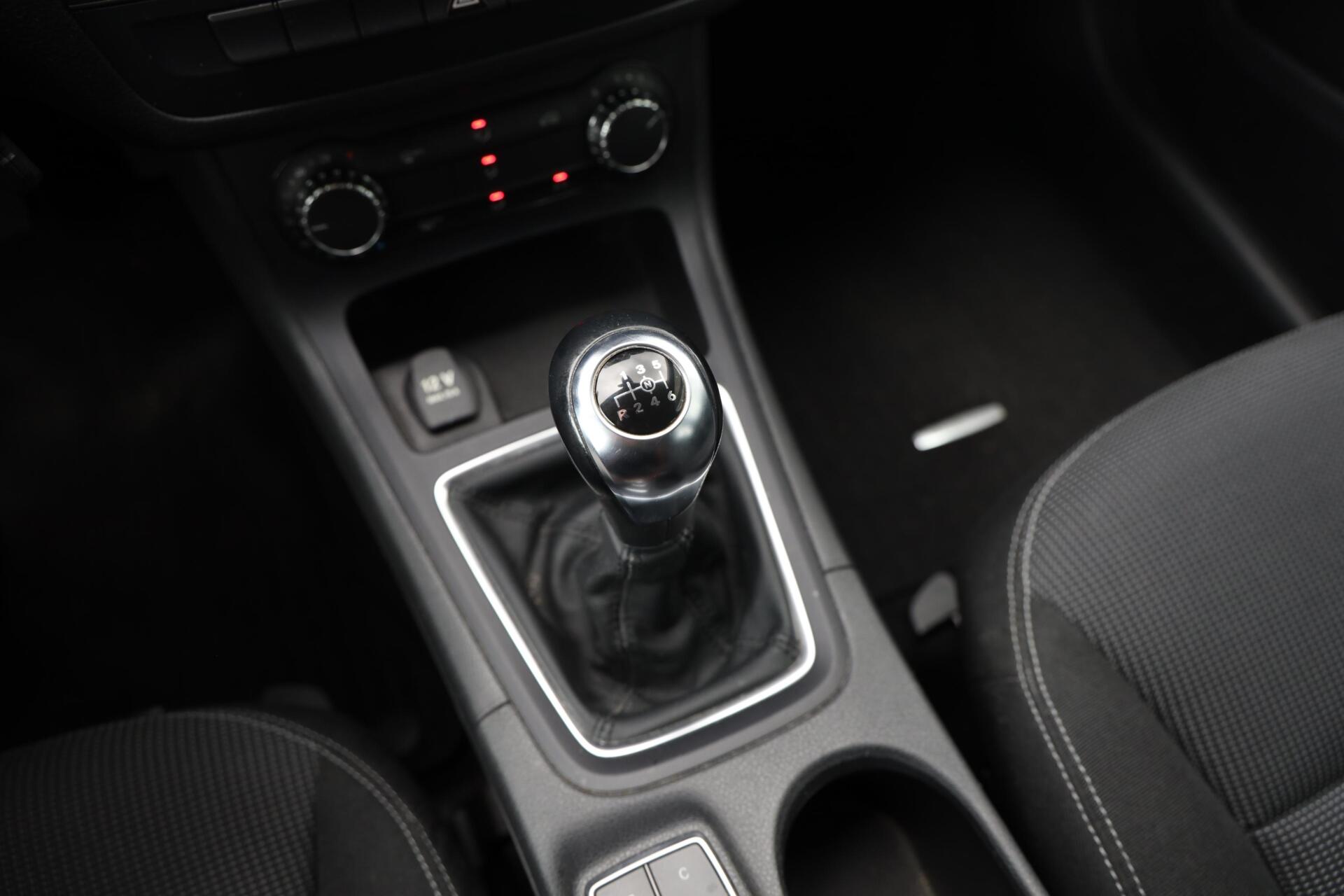 Foto van Mercedes-Benz B 200