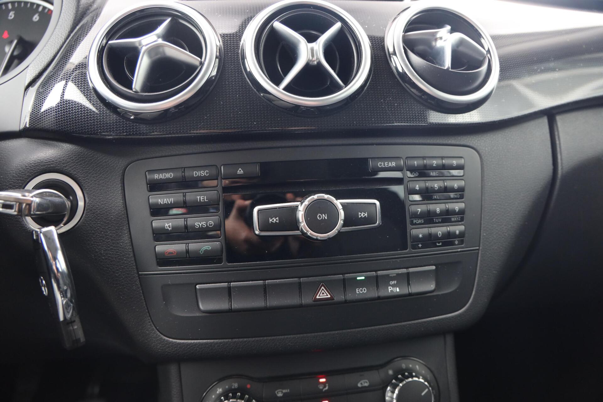 Foto van Mercedes-Benz B 200
