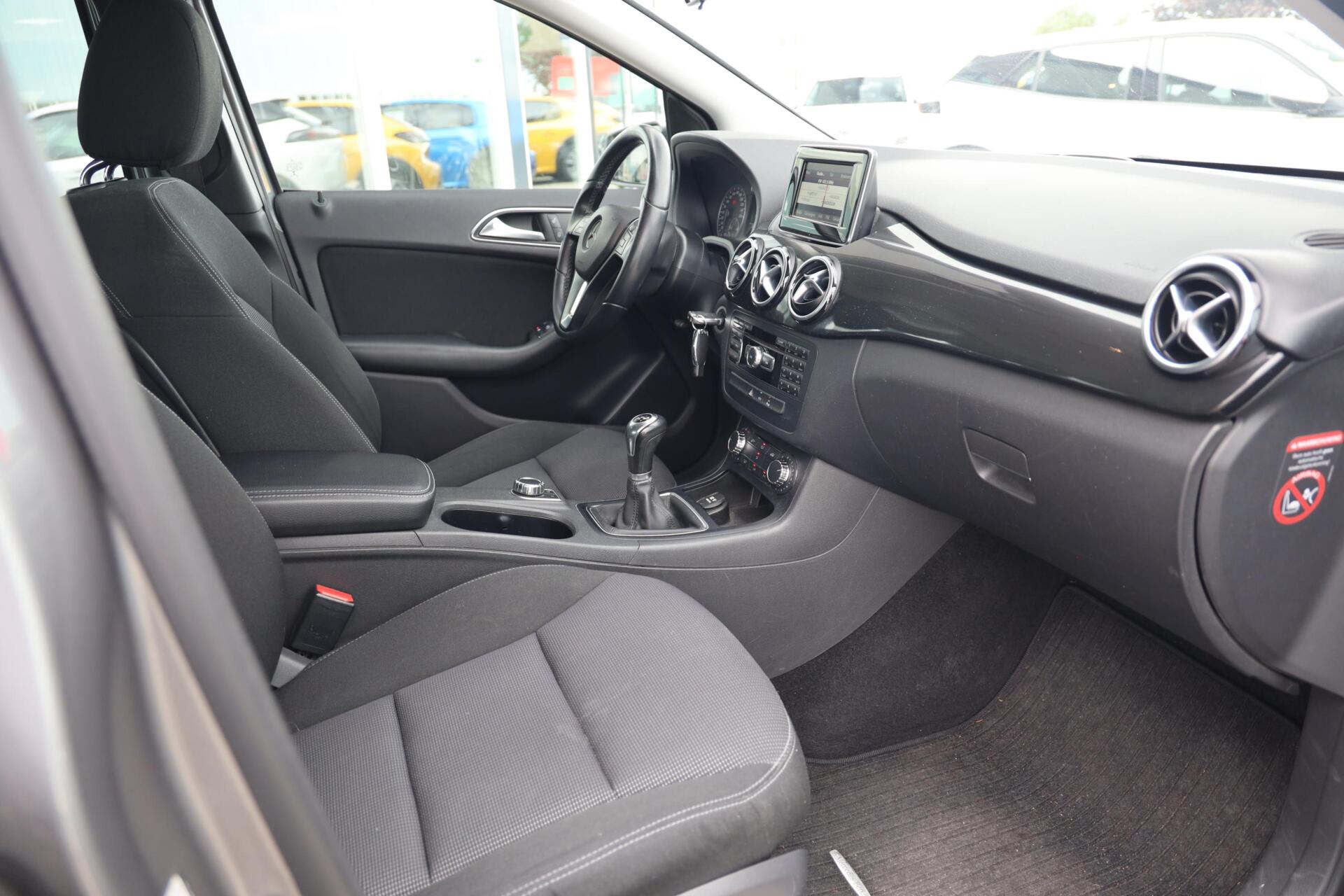 Foto van Mercedes-Benz B 200