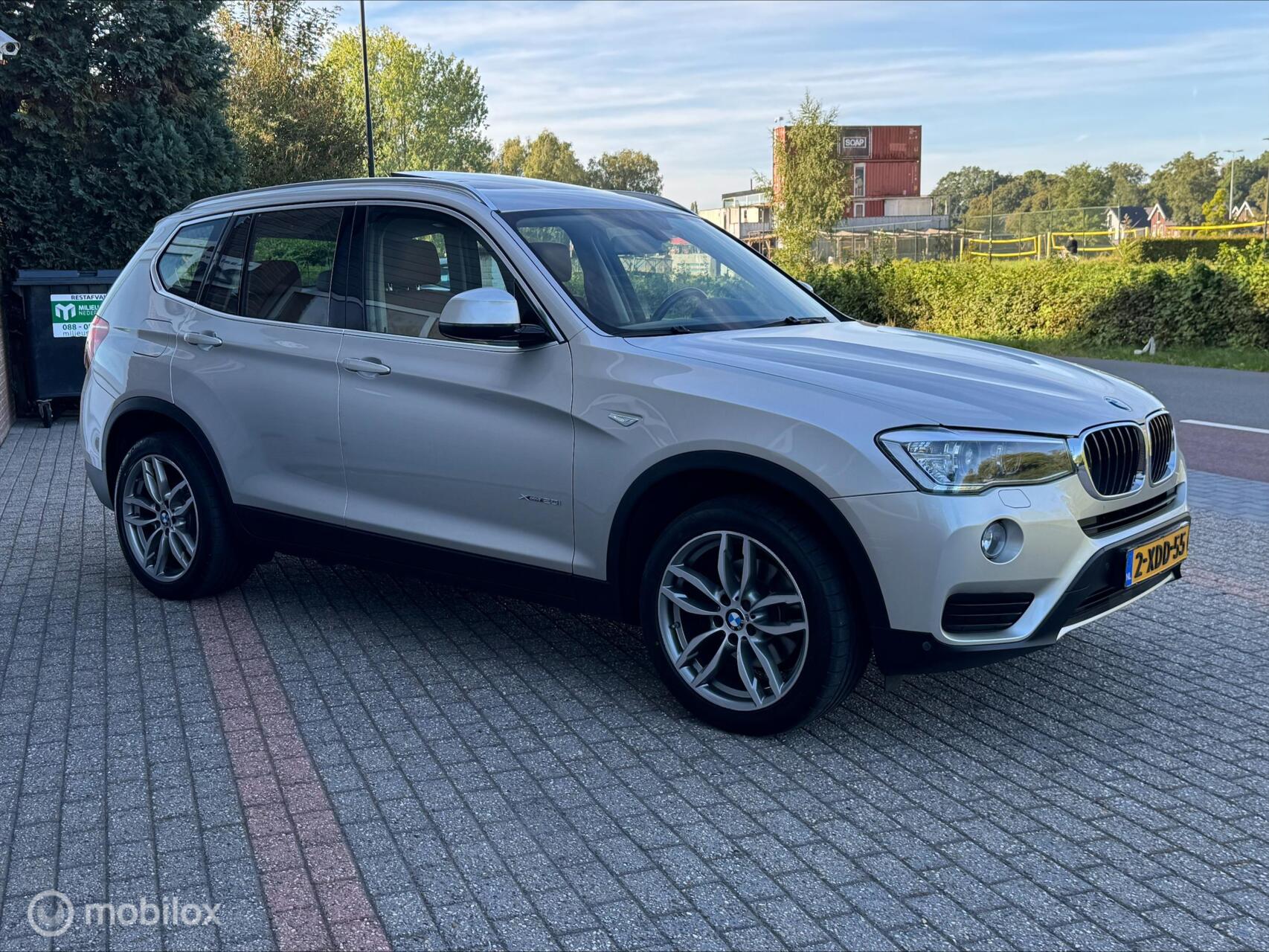 Foto van BMW X3 Xdrive20i