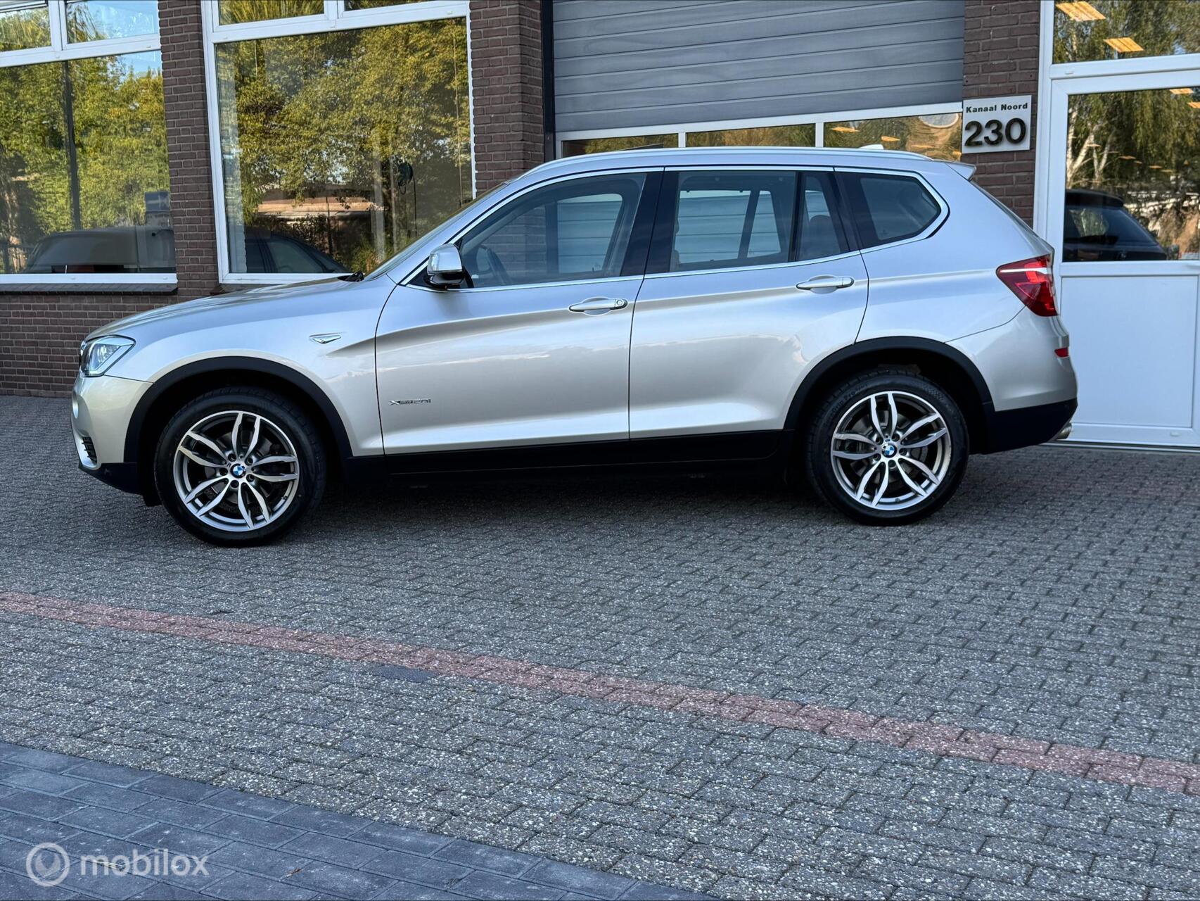 Foto van BMW X3 Xdrive20i