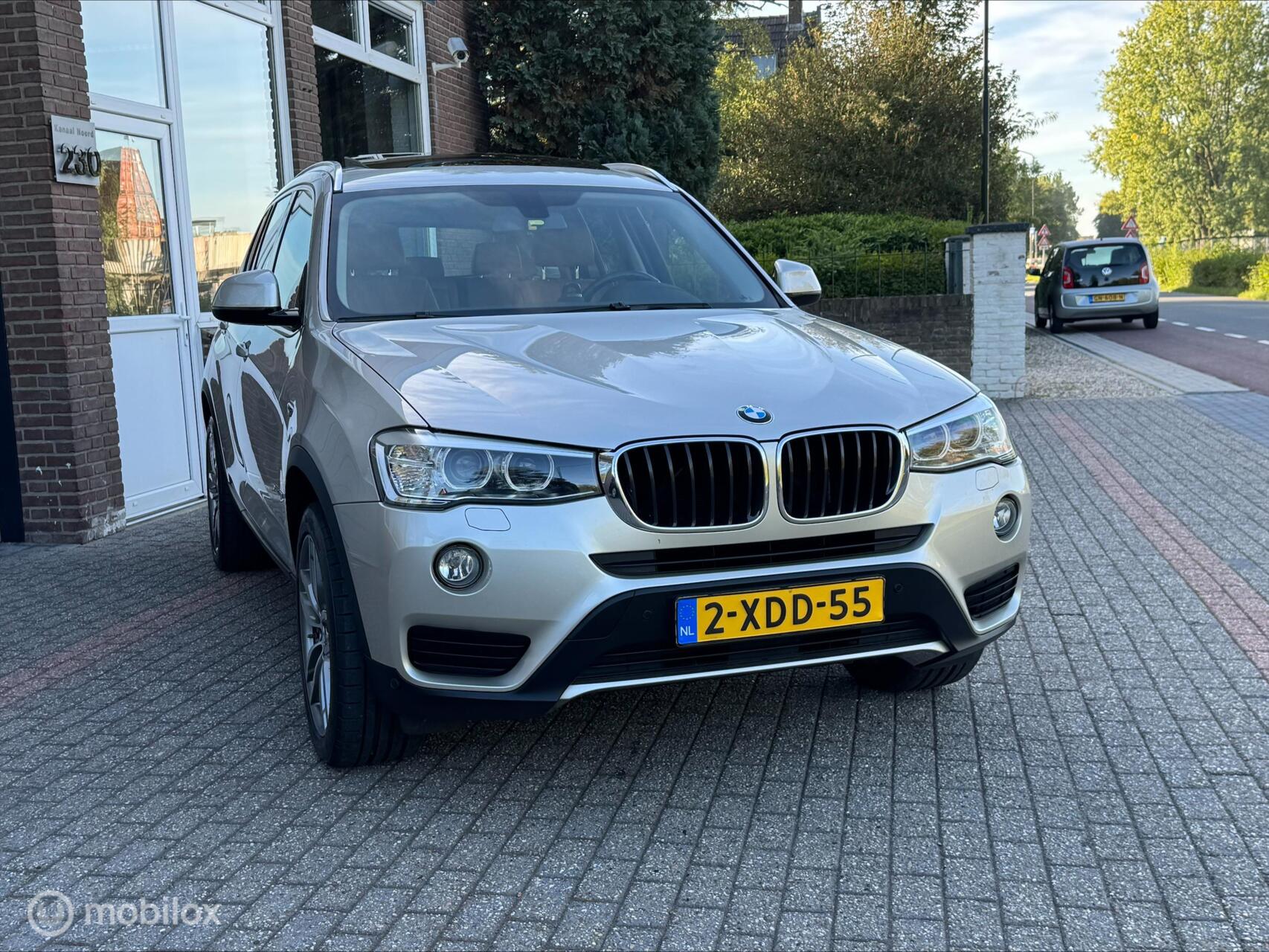 Foto van BMW X3 Xdrive20i