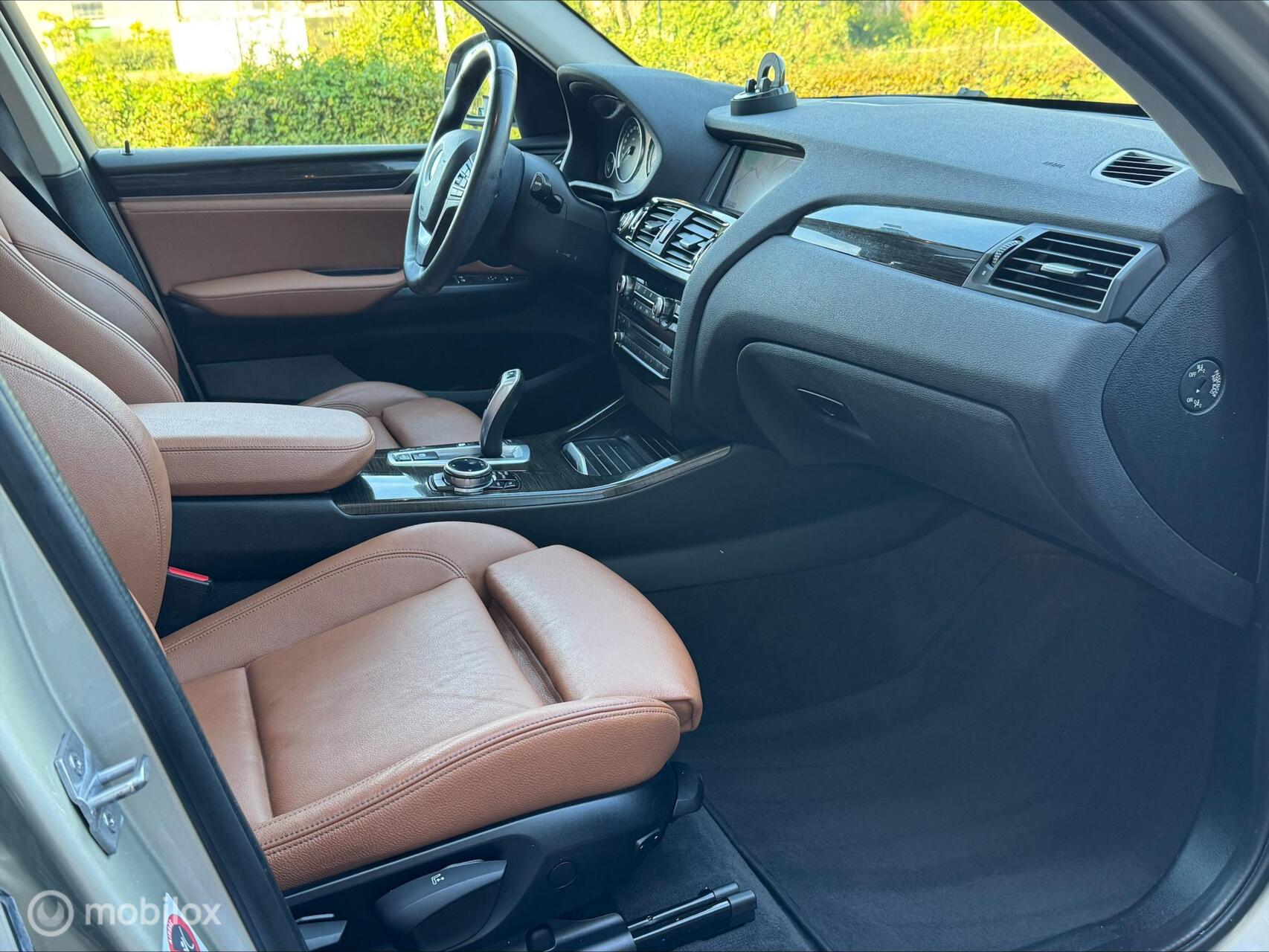 Foto van BMW X3 Xdrive20i