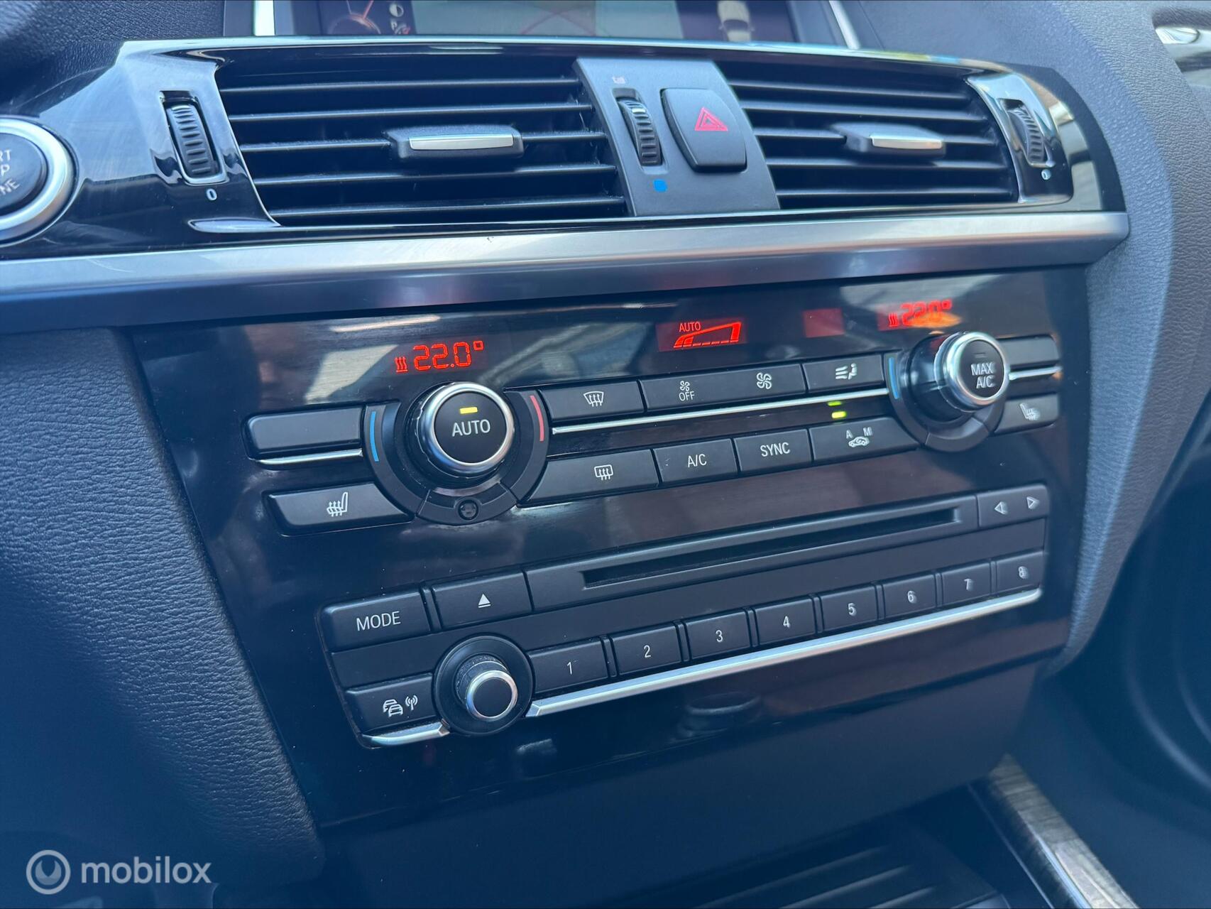Foto van BMW X3 Xdrive20i