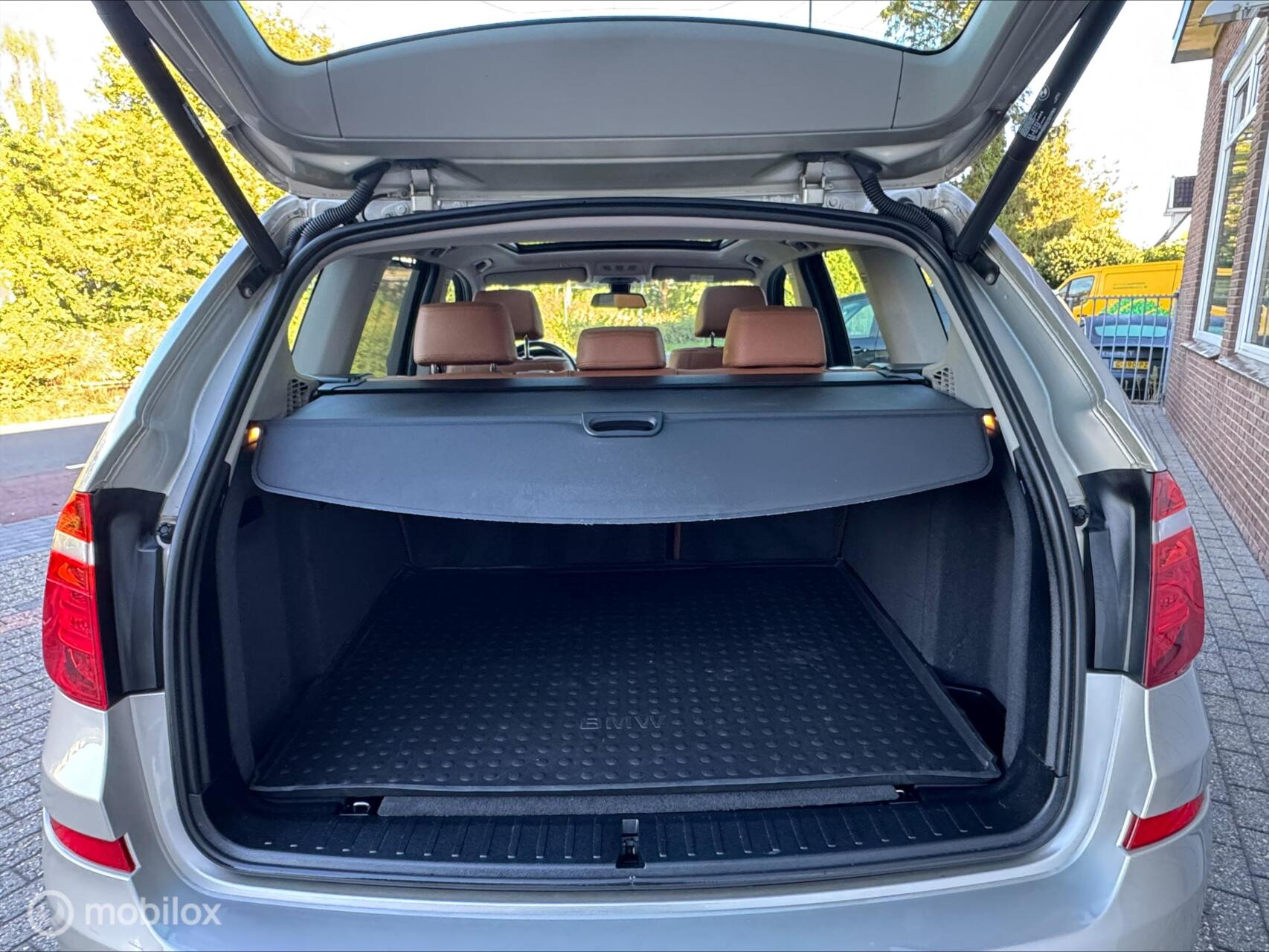 Foto van BMW X3 Xdrive20i