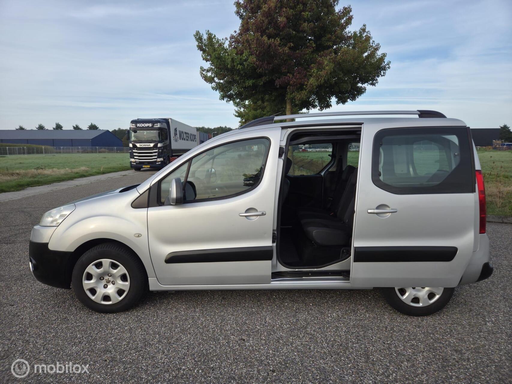 Foto van Peugeot Partner