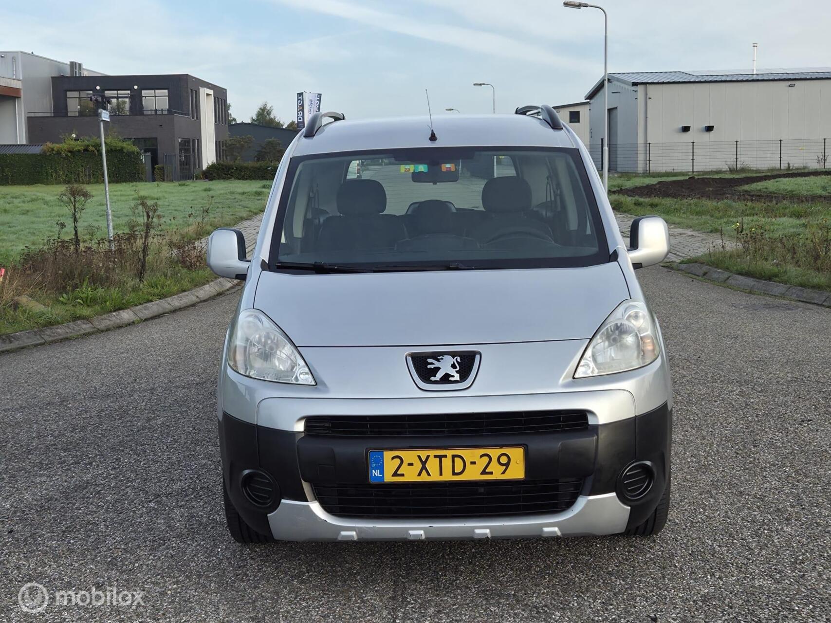Foto van Peugeot Partner