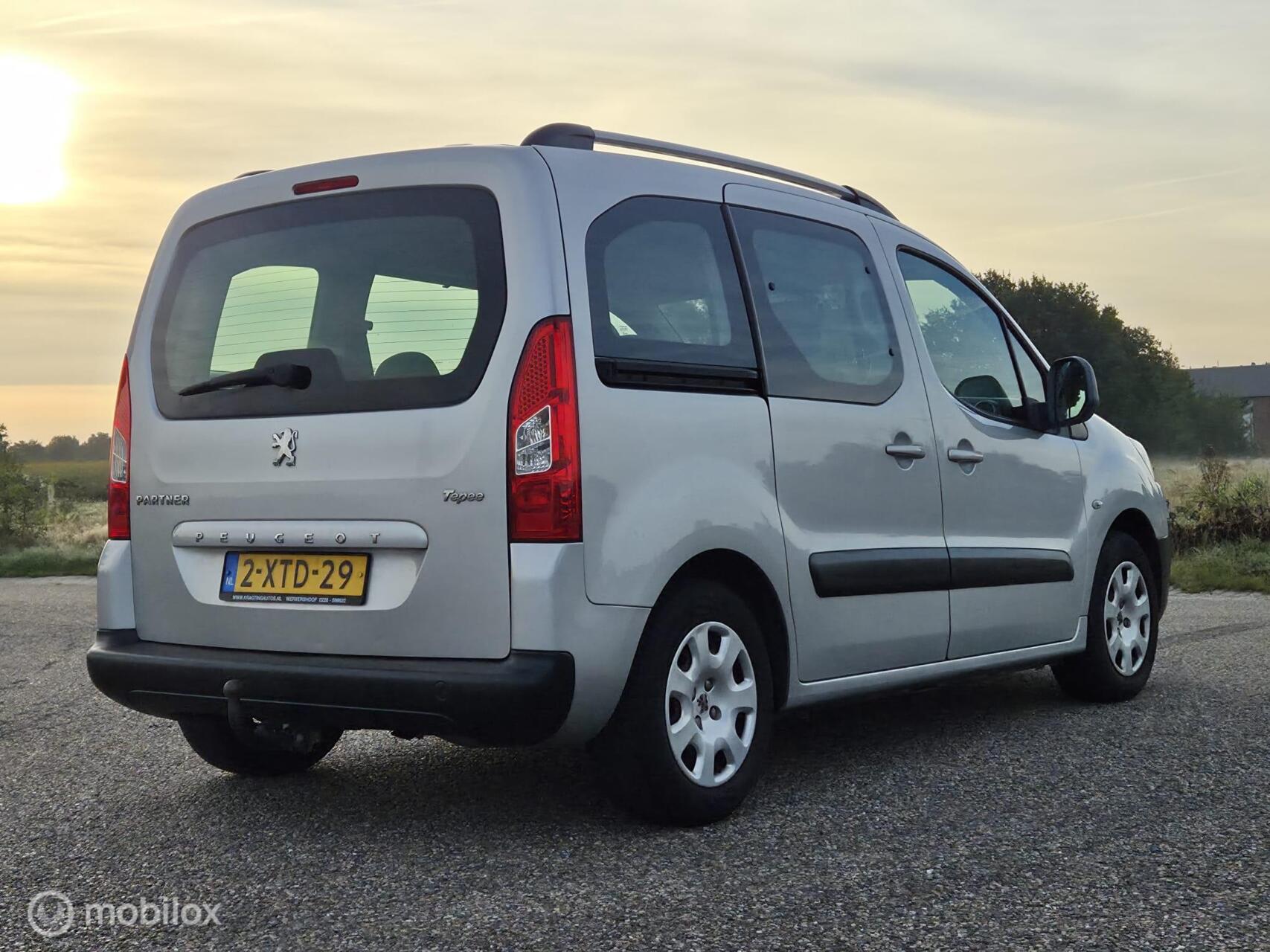 Foto van Peugeot Partner