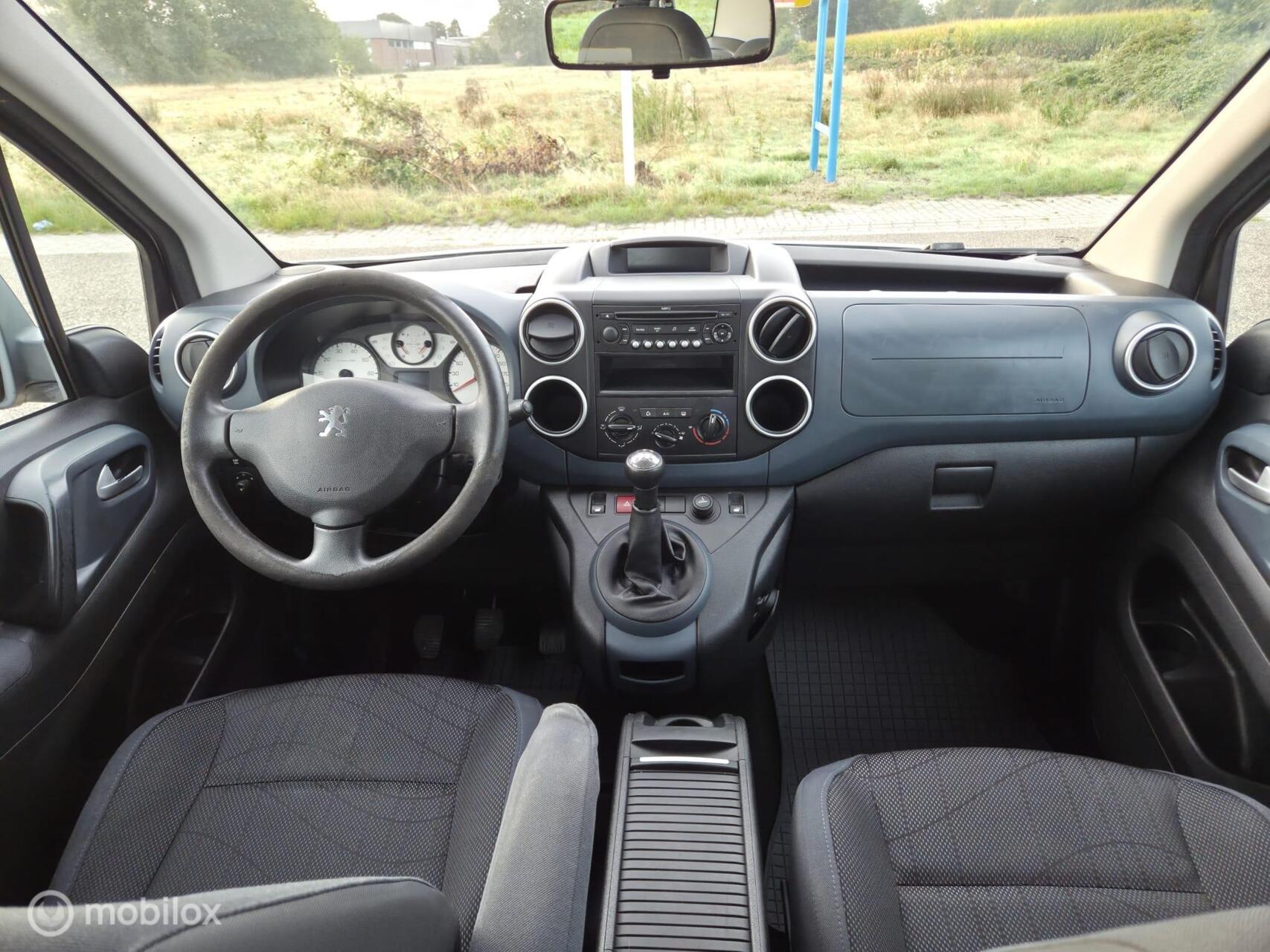 Foto van Peugeot Partner